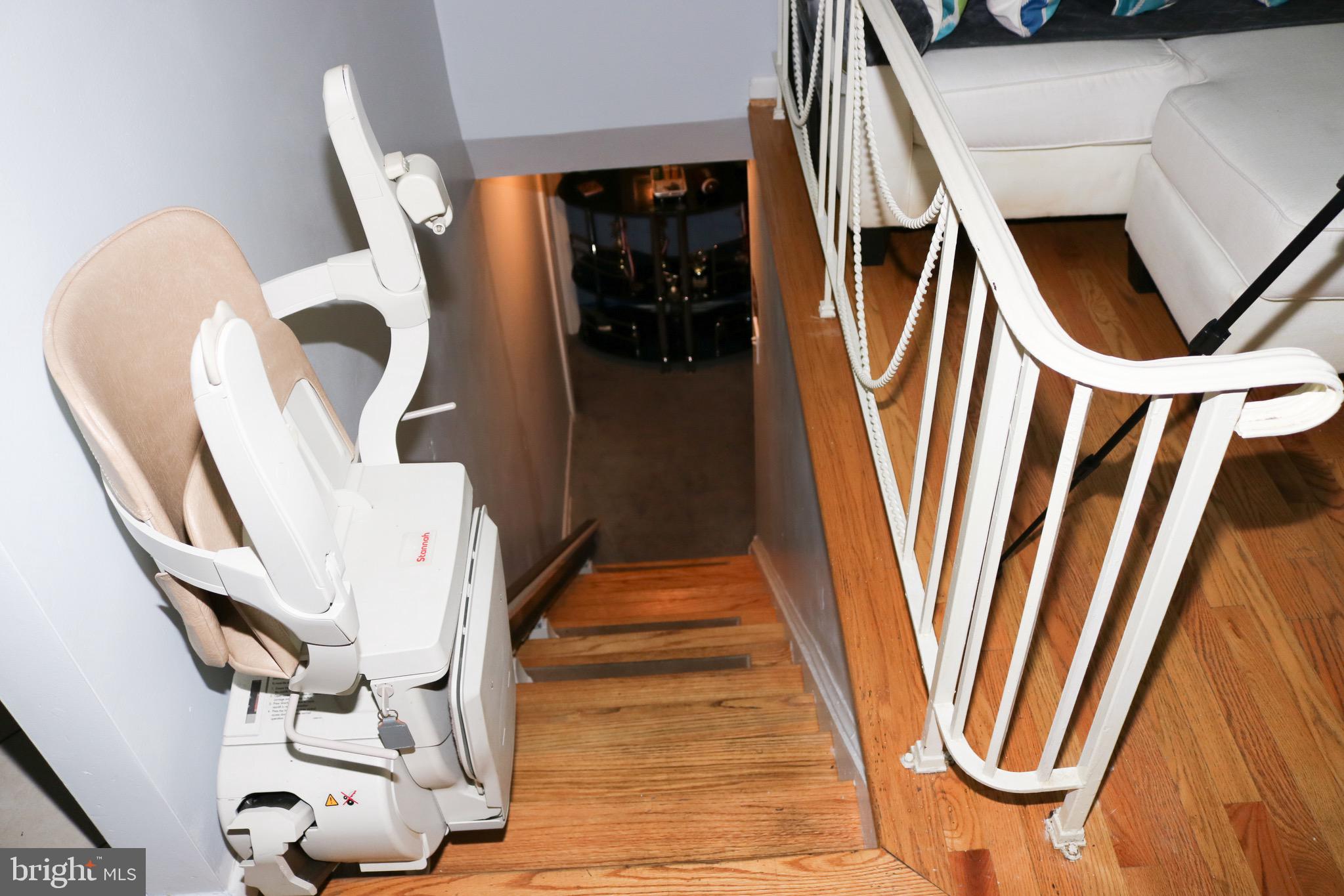 CLINTON - Residential