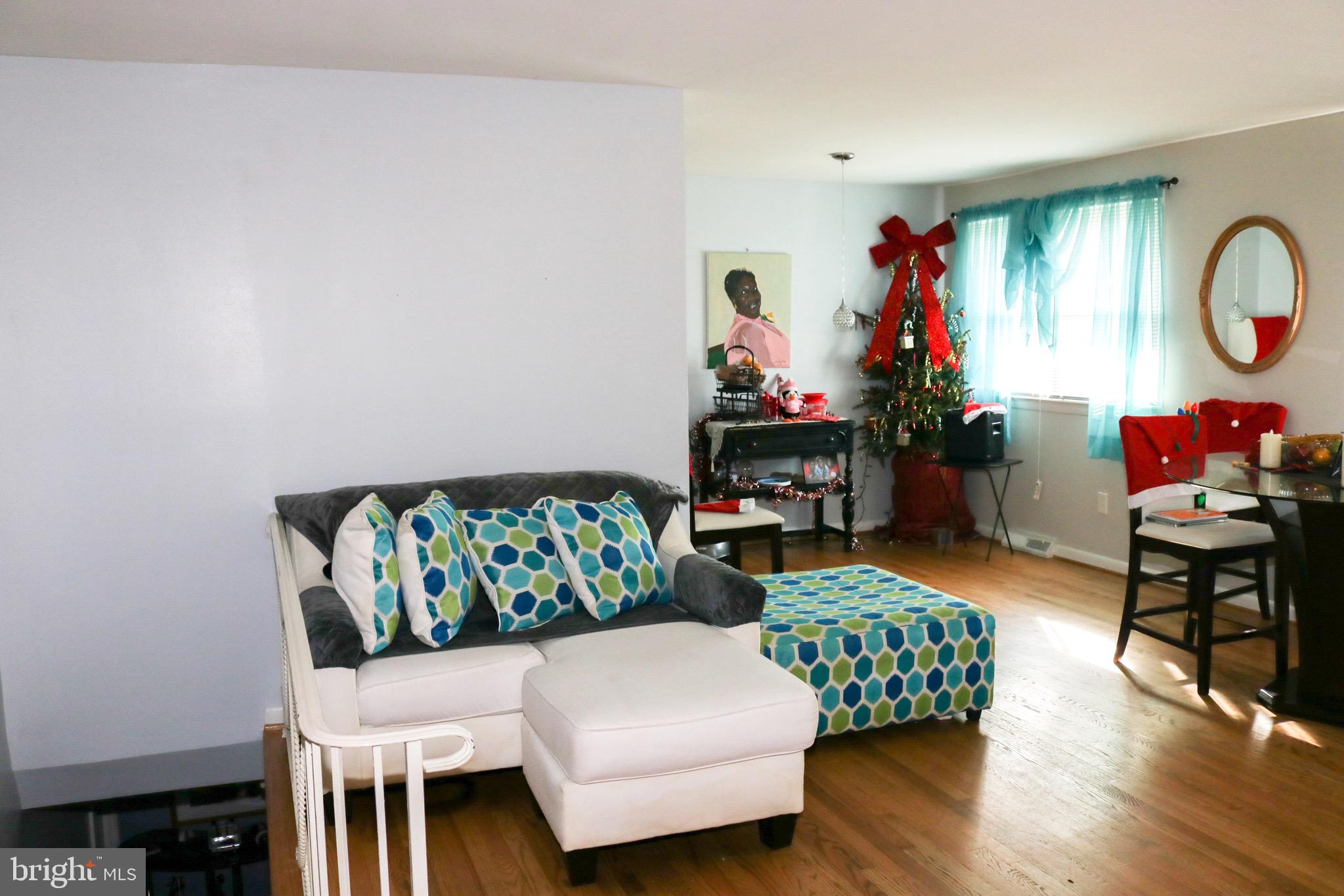 CLINTON - Residential