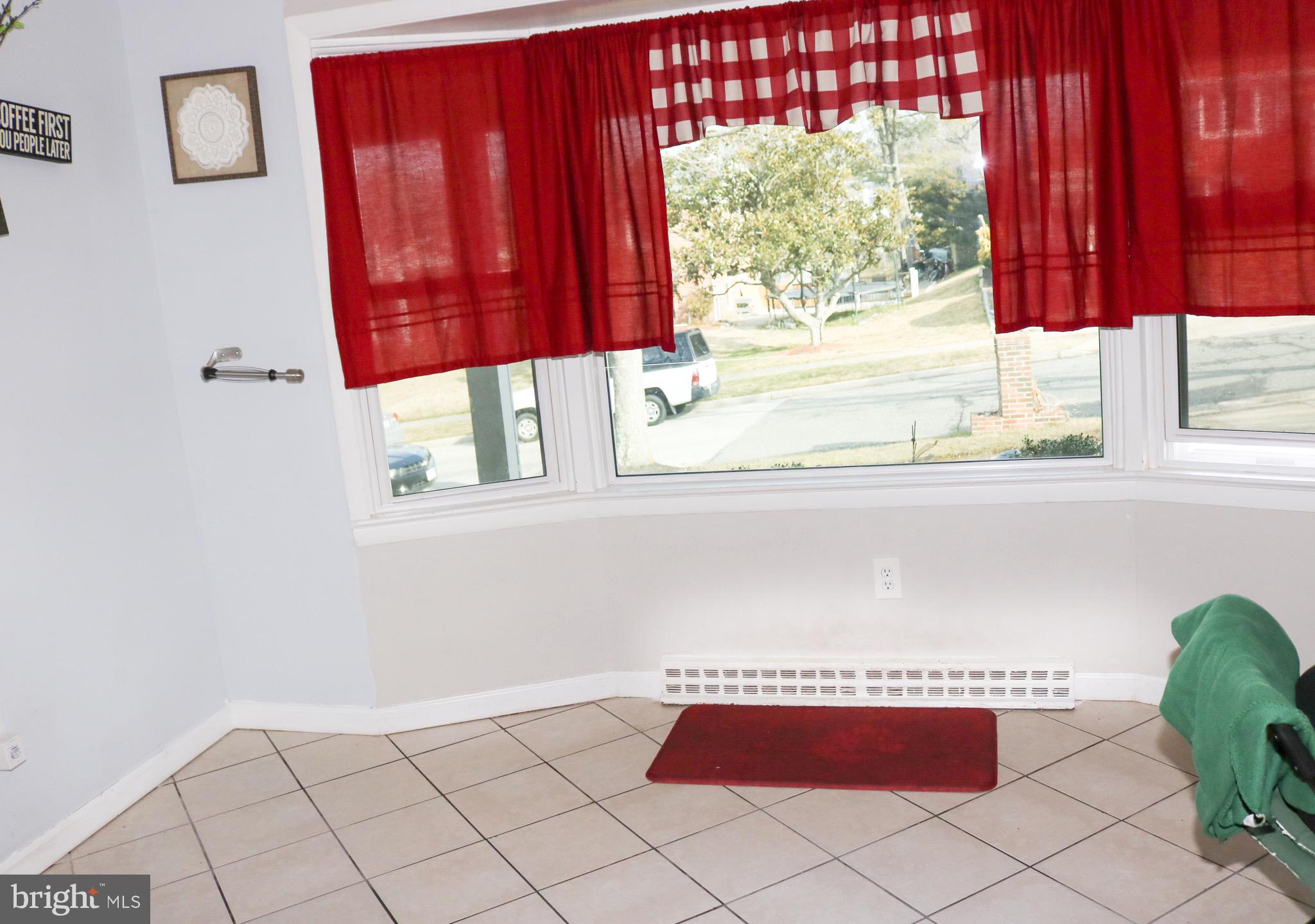 CLINTON - Residential