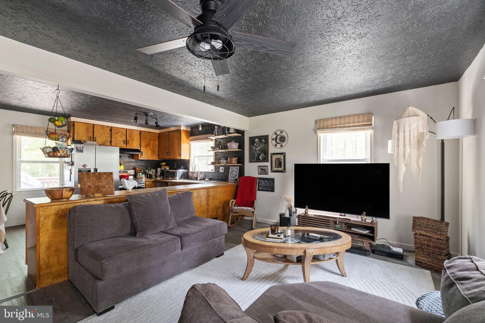 MILLERS TAVERN ESTATES - Residential