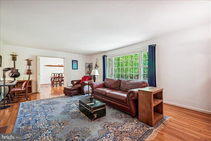 TOWN CREEK MANOR - Residential