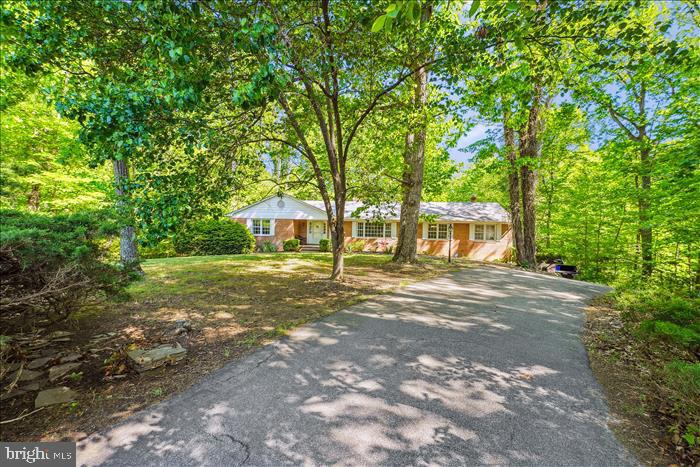 TOWN CREEK MANOR - Residential