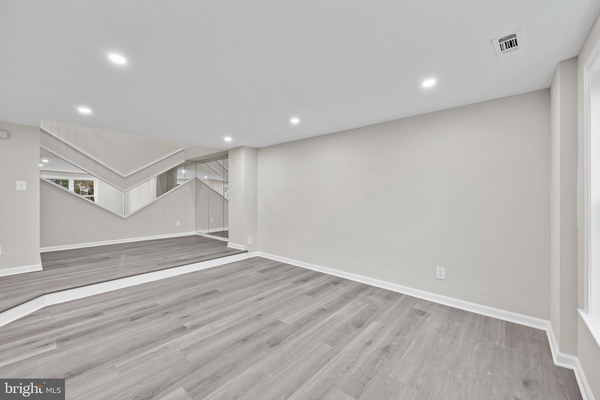 ROGERS FORGE - Residential
