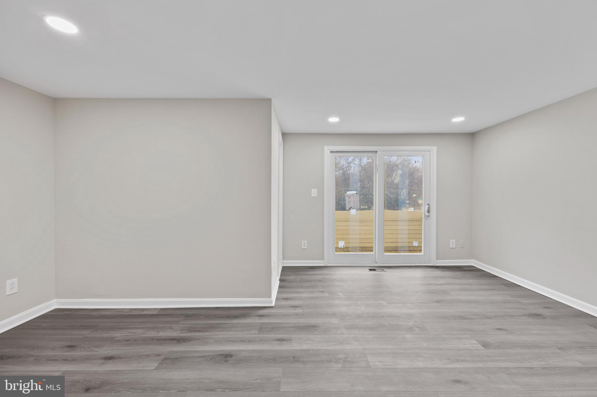 ROGERS FORGE - Residential