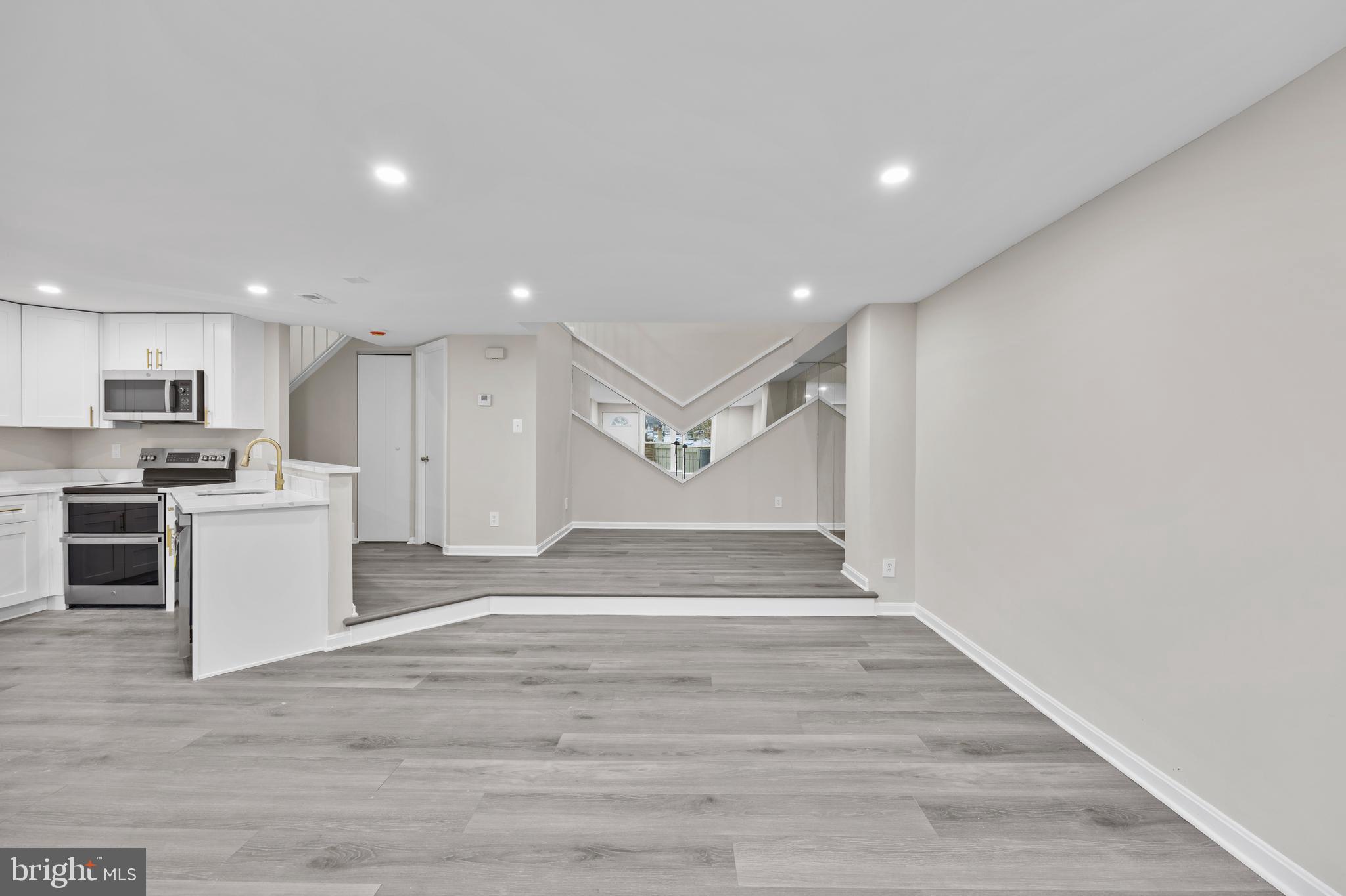 ROGERS FORGE - Residential