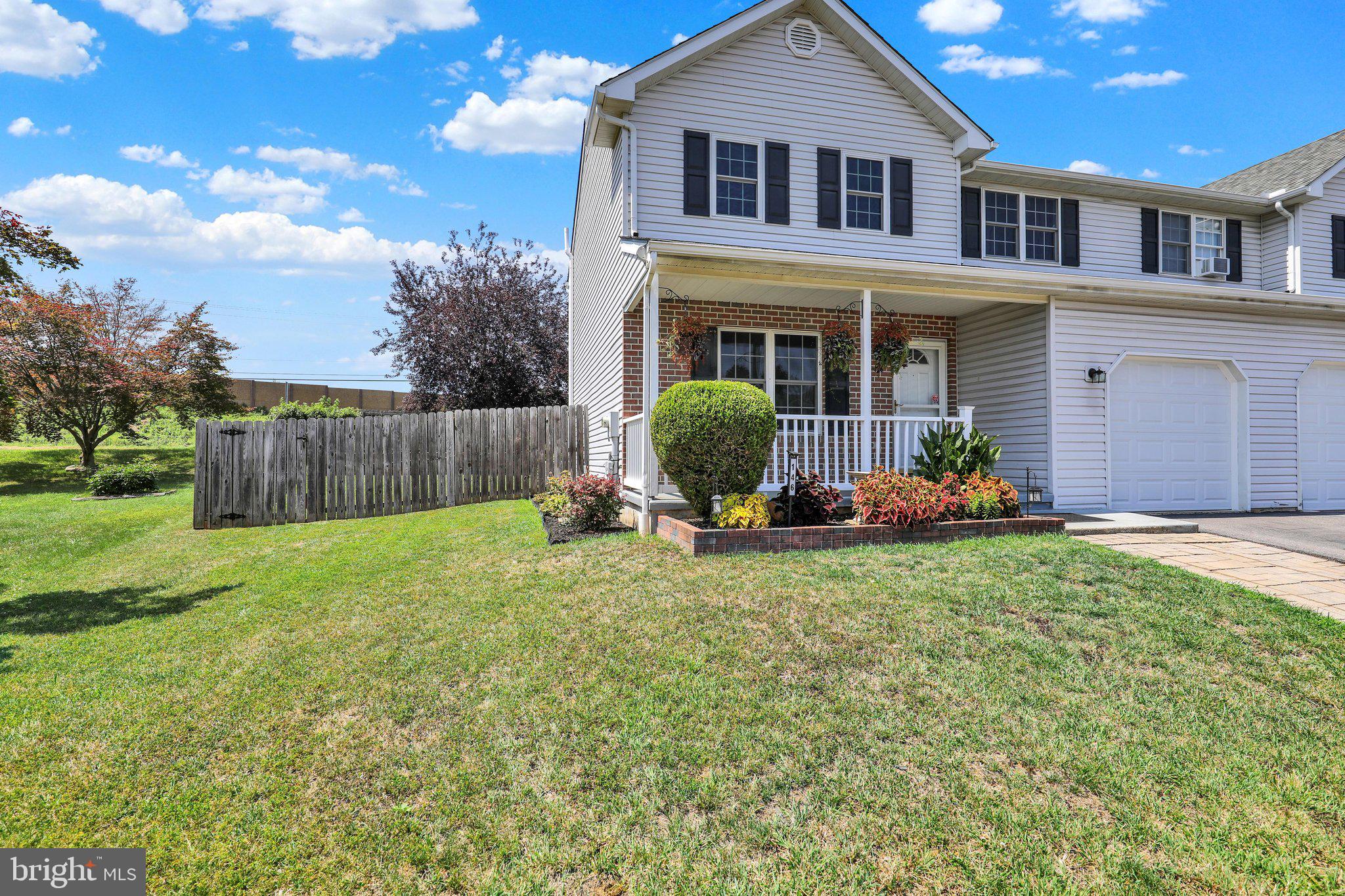 146 BAINBRIDGE CR