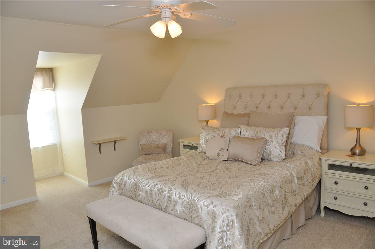 ALLYSON'S CROSSING - Residential