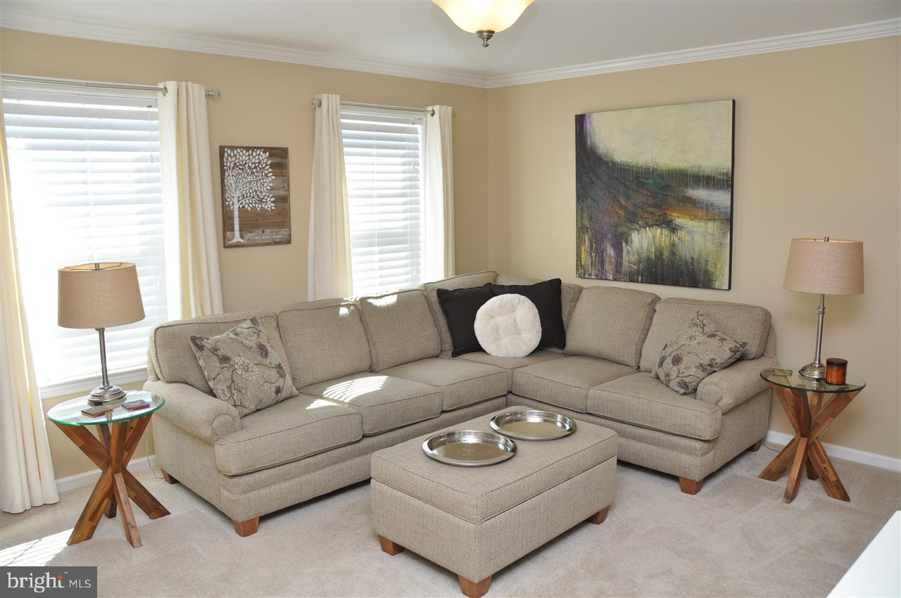 ALLYSON'S CROSSING - Residential