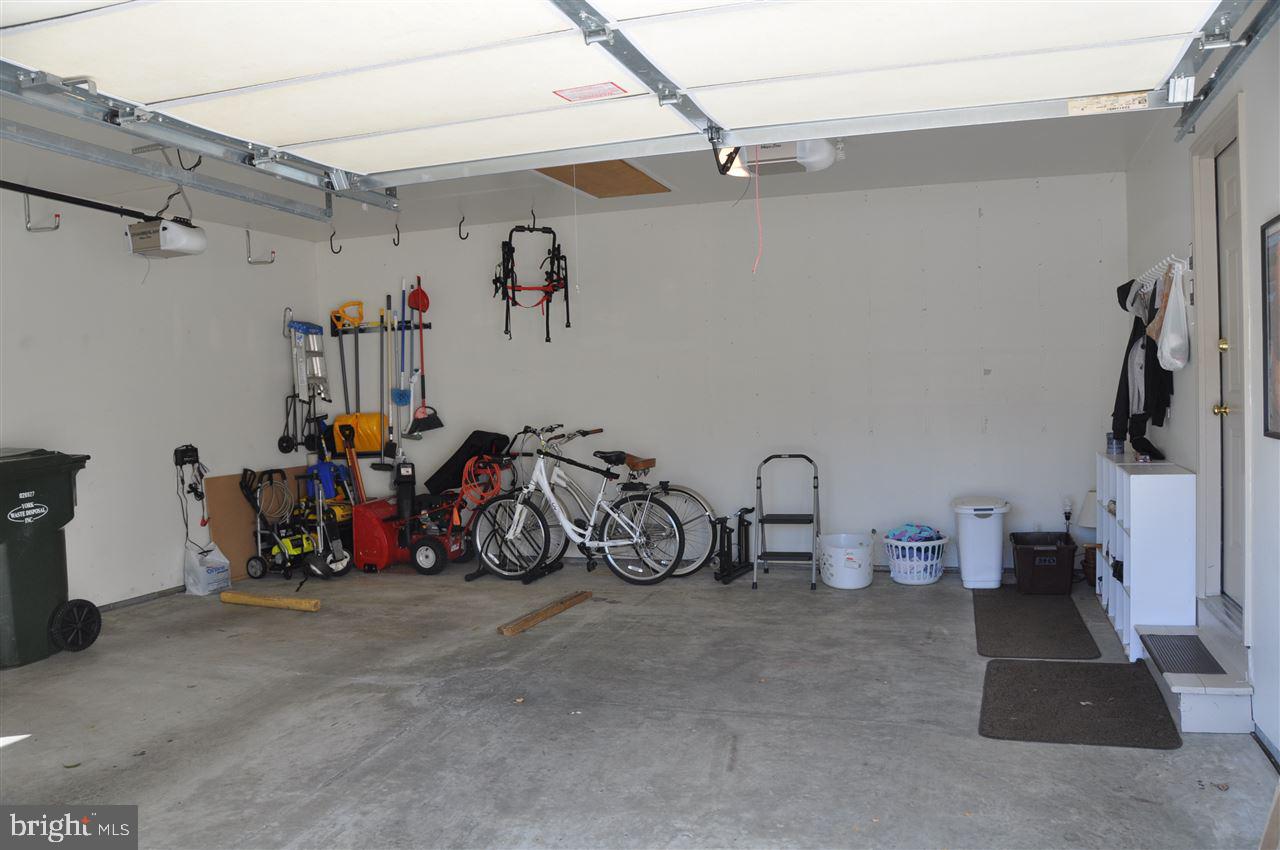 ALLYSON'S CROSSING - Residential