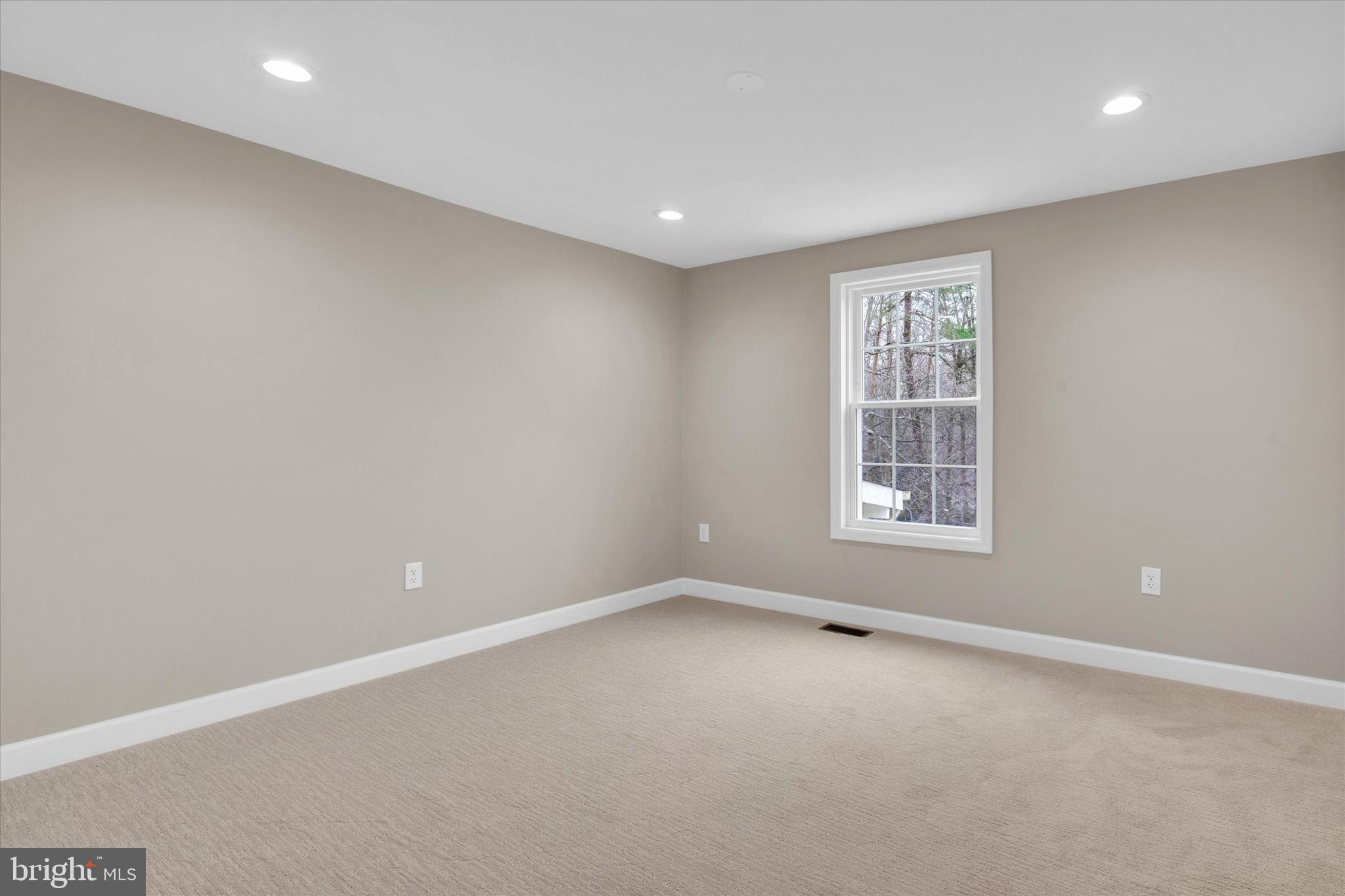 BURKE CENTRE - Residential