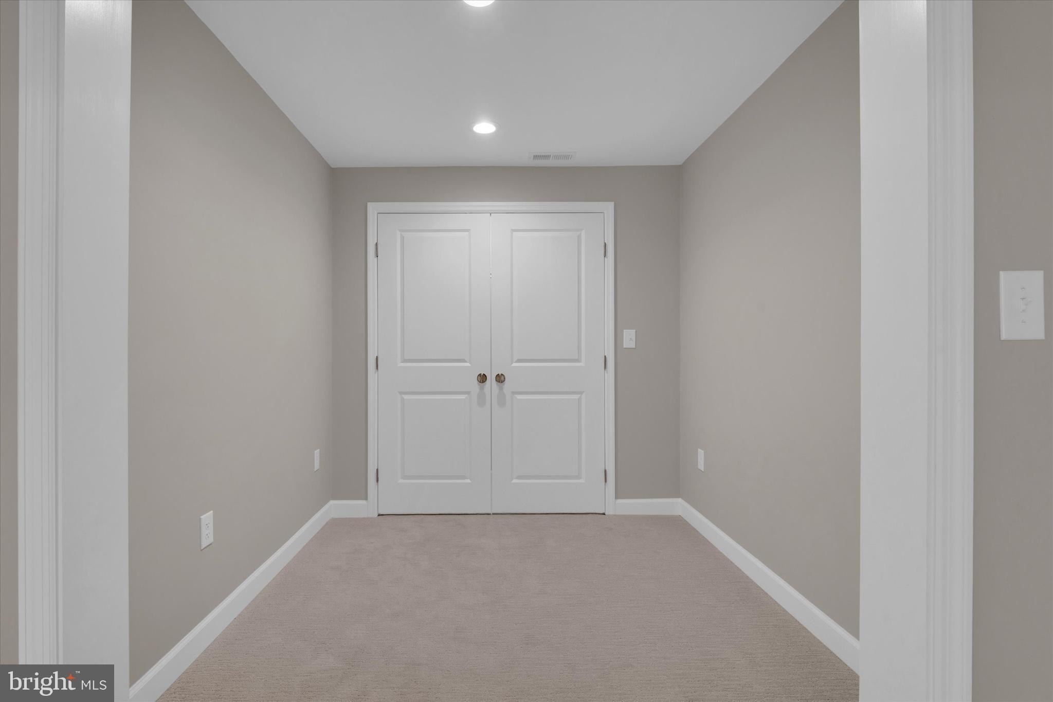 BURKE CENTRE - Residential