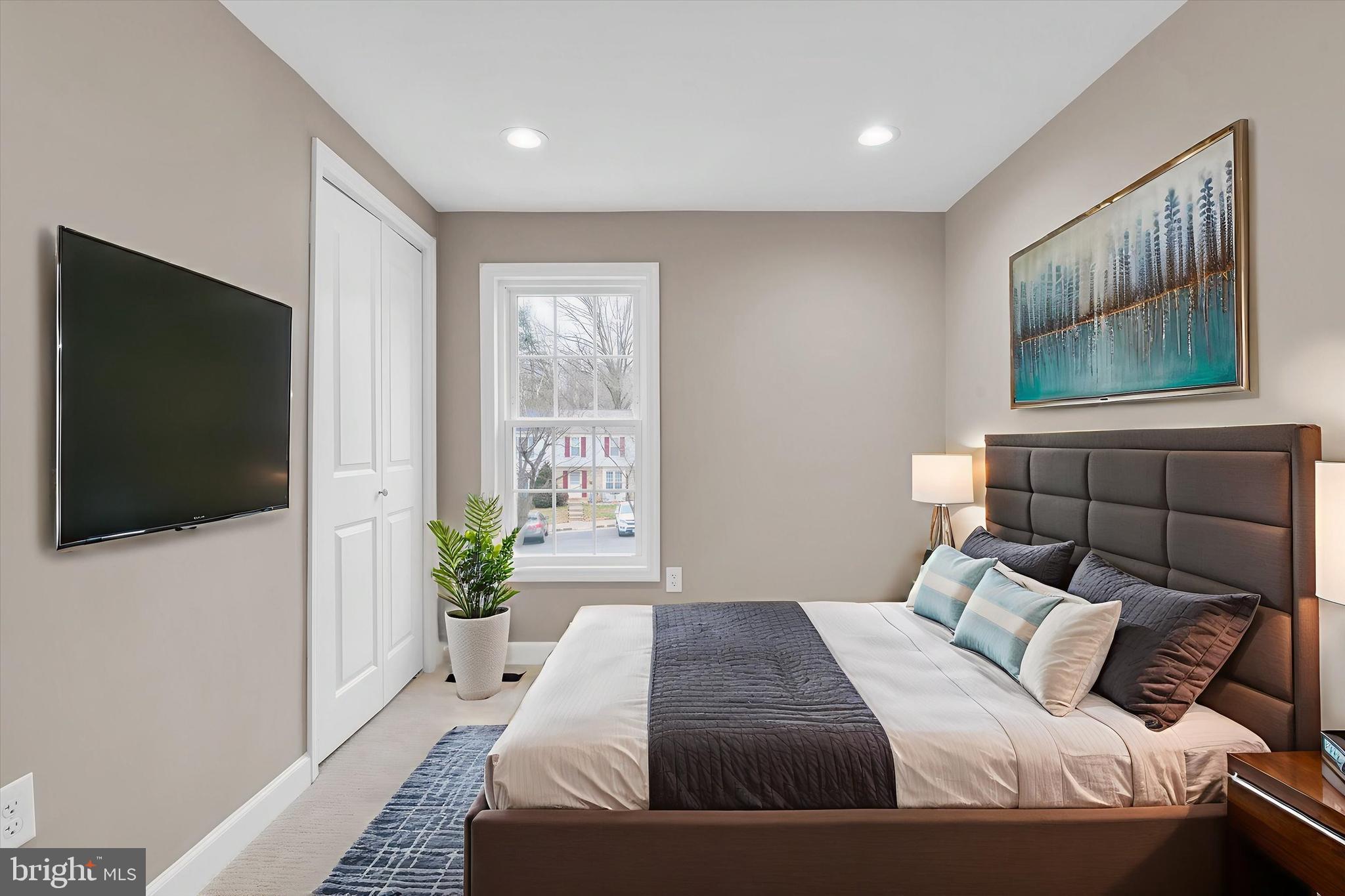 BURKE CENTRE - Residential