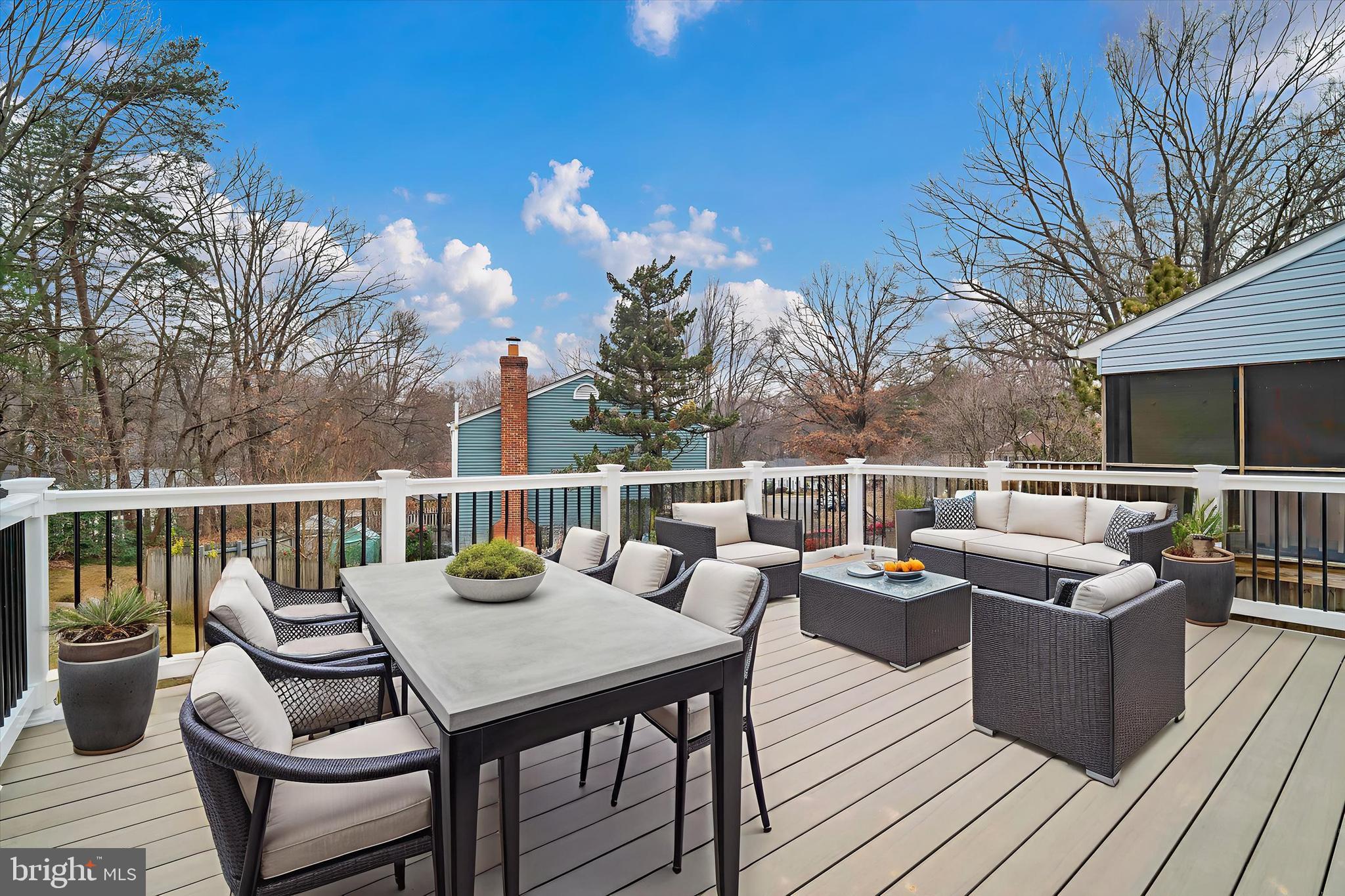 10135 SASSAFRAS WOODS COURT