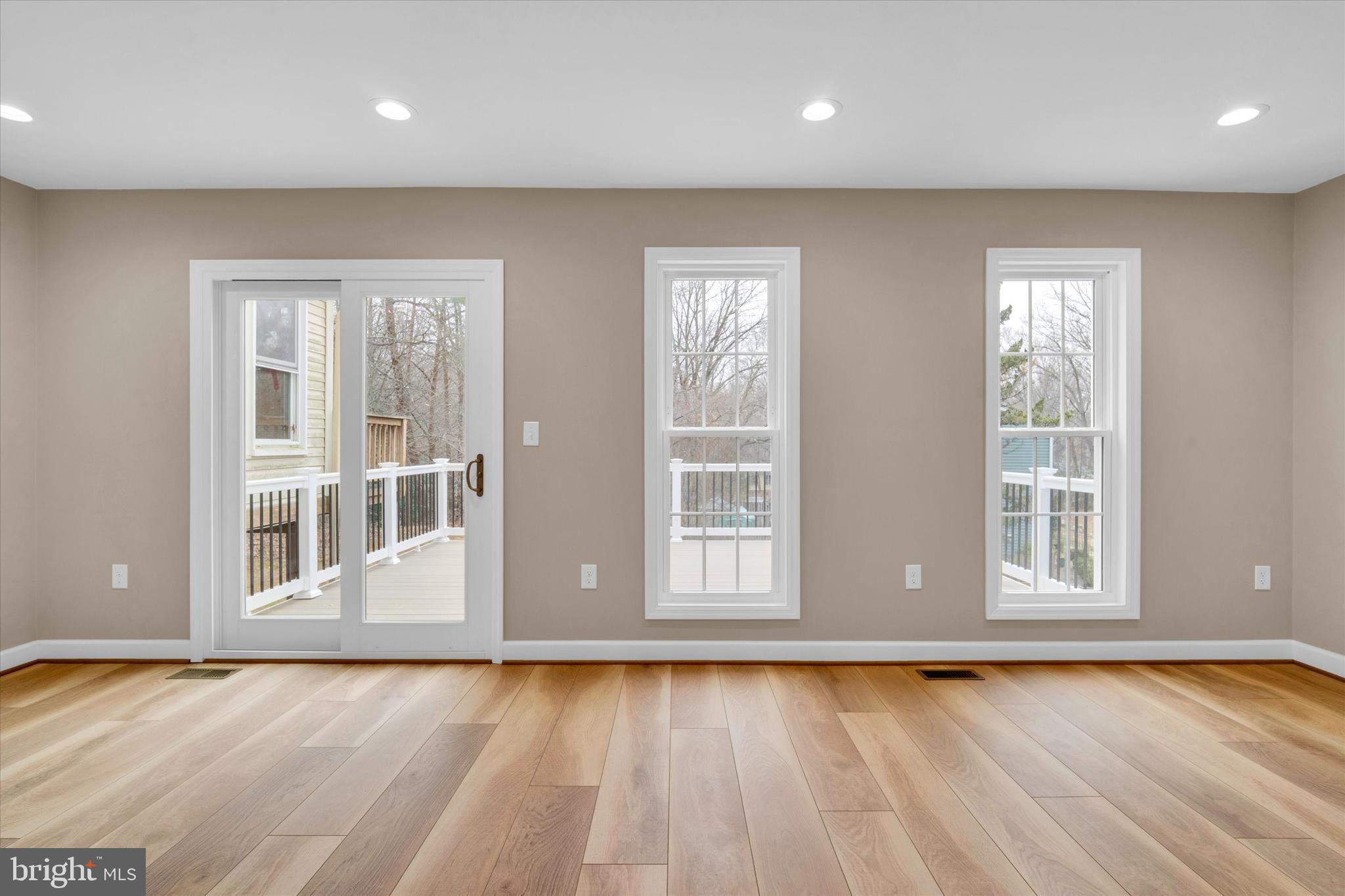 BURKE CENTRE - Residential