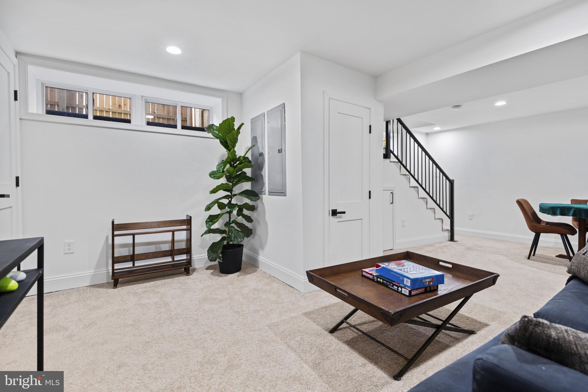 EDNOR GARDENS - LAKESIDE - Residential