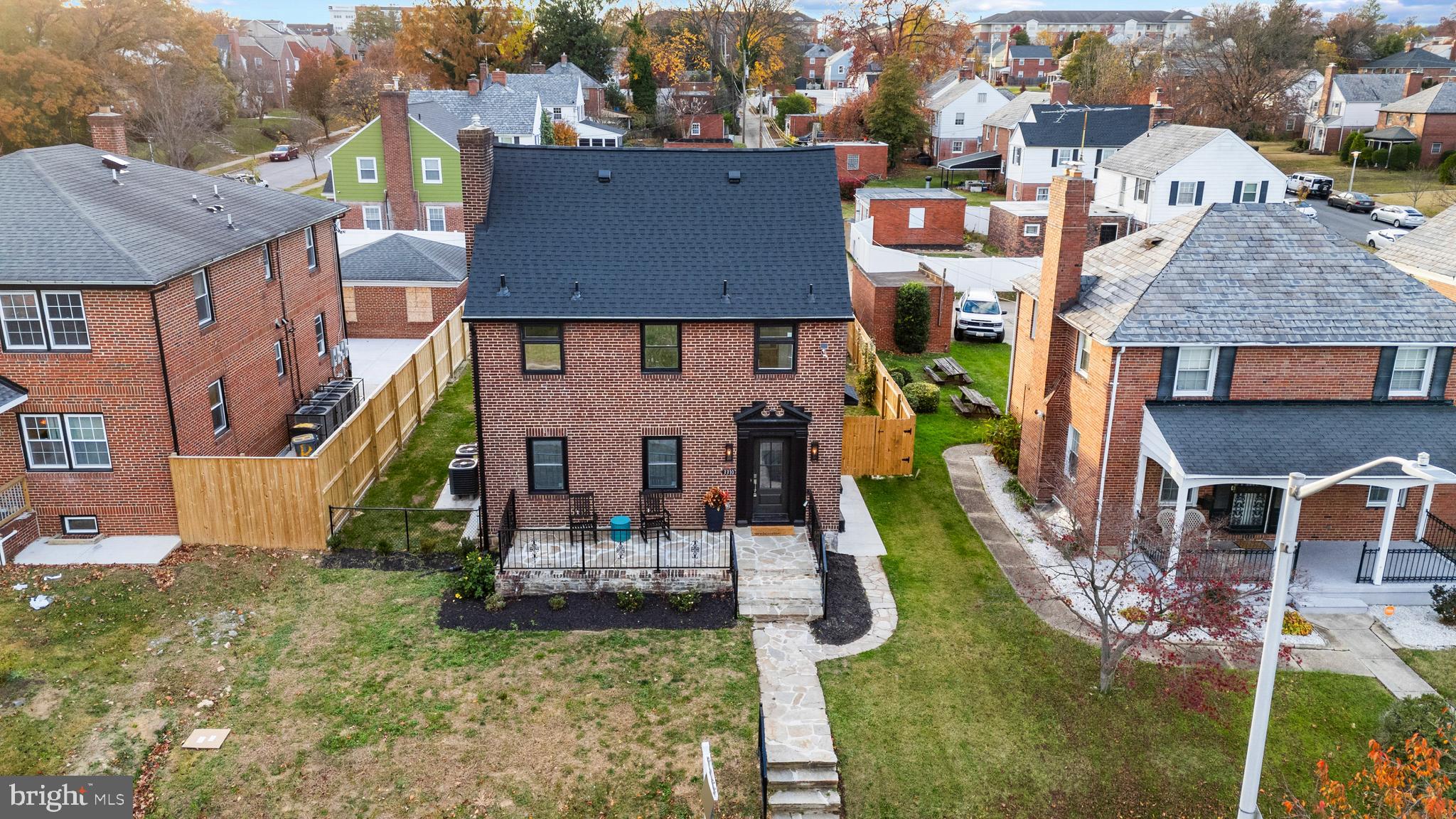 EDNOR GARDENS - LAKESIDE - Residential