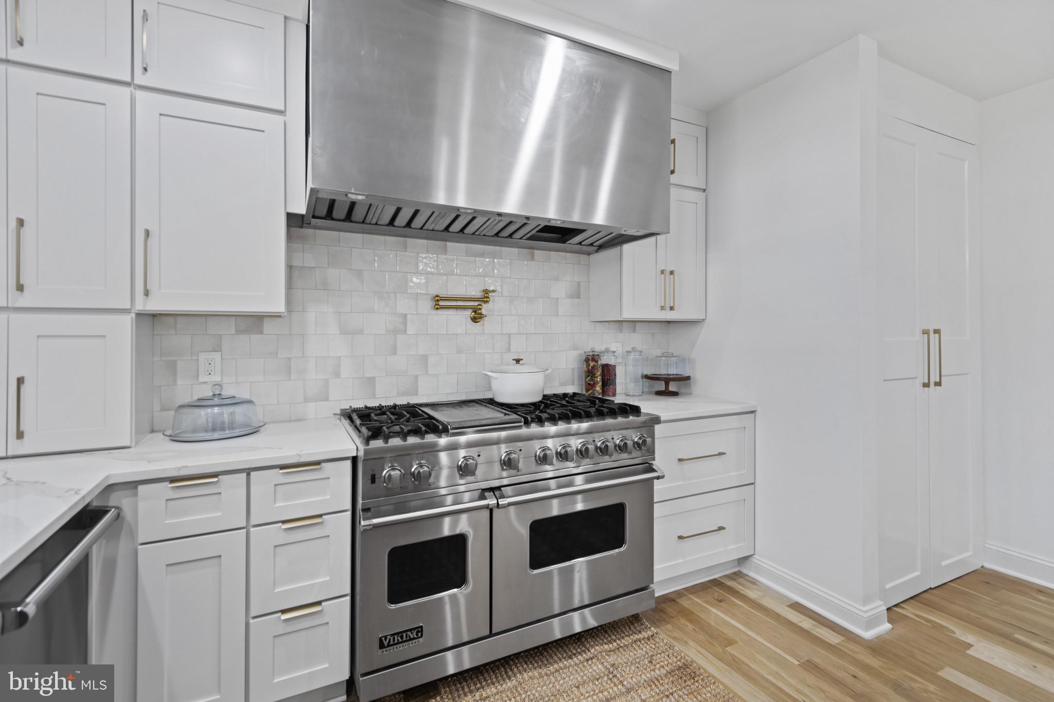 EDNOR GARDENS - LAKESIDE - Residential