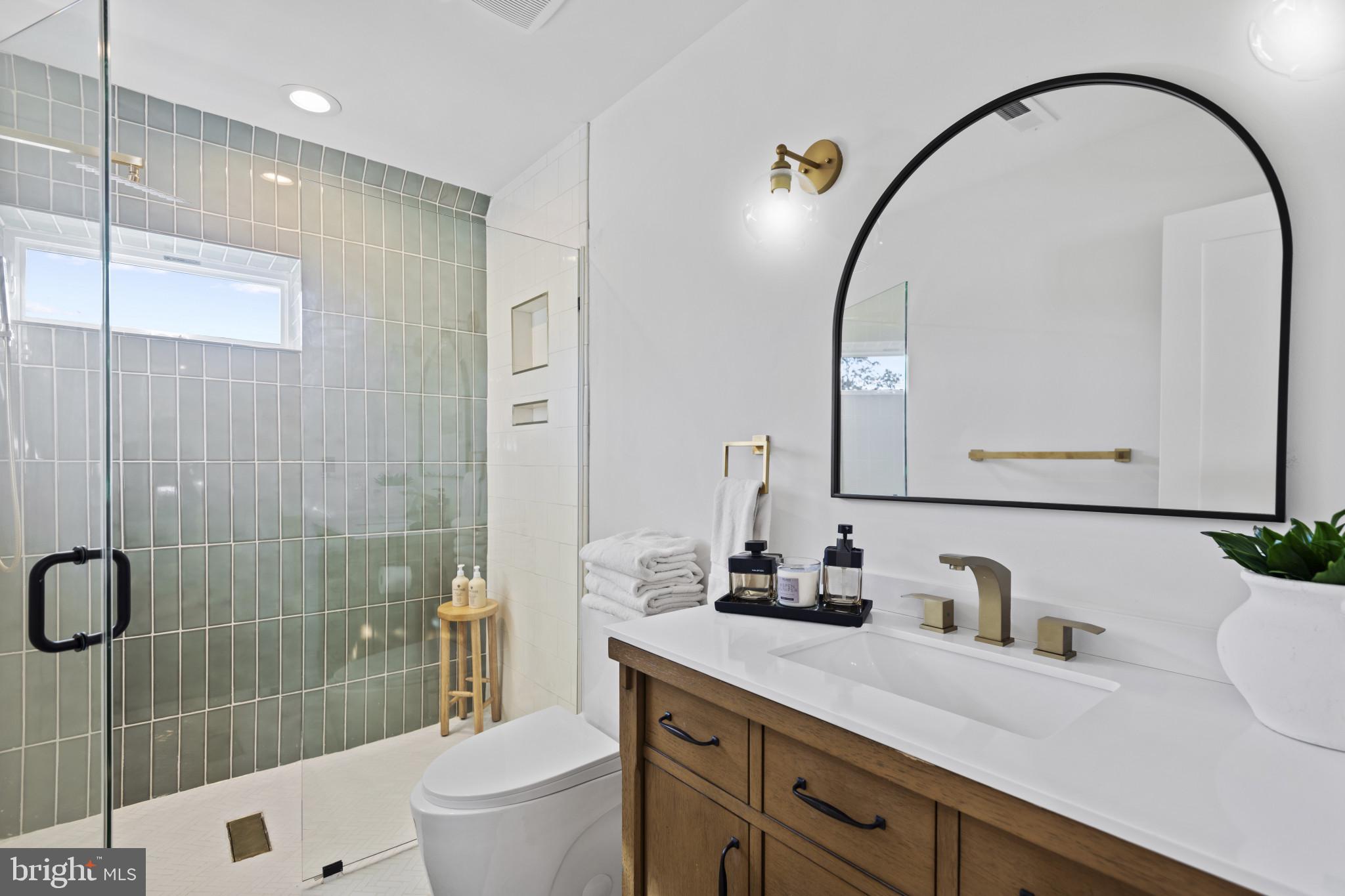 EDNOR GARDENS - LAKESIDE - Residential