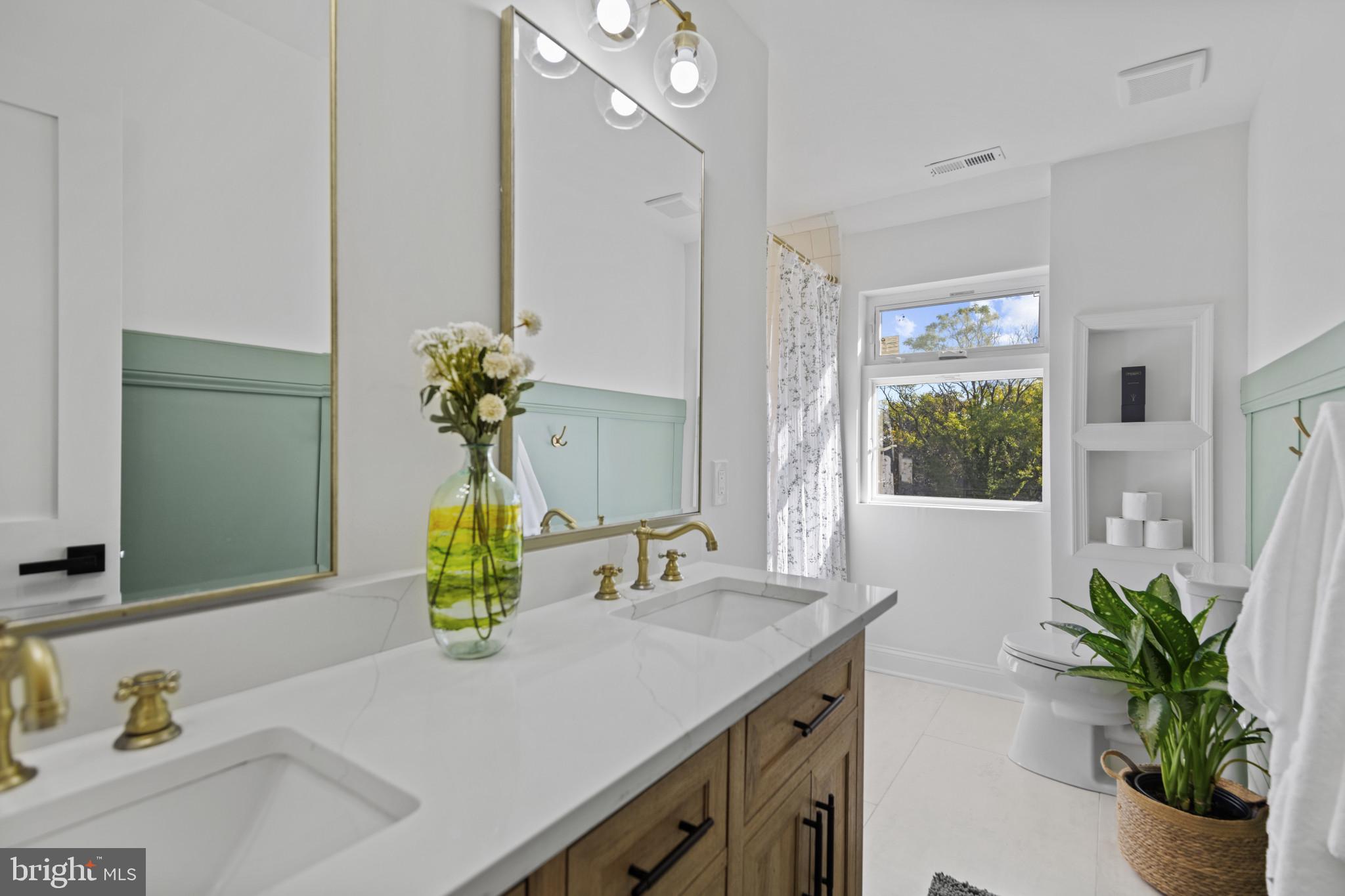 EDNOR GARDENS - LAKESIDE - Residential