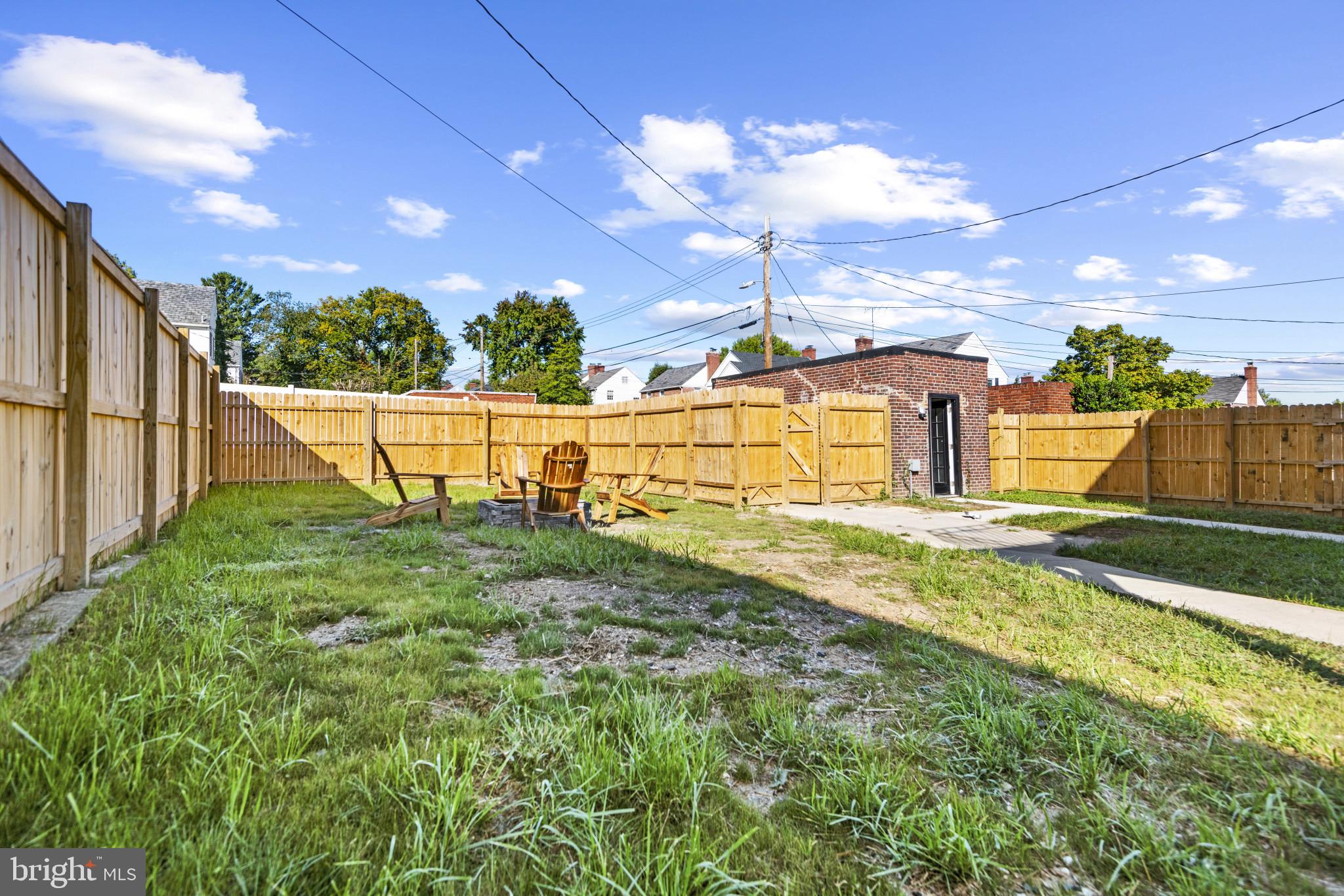 EDNOR GARDENS - LAKESIDE - Residential
