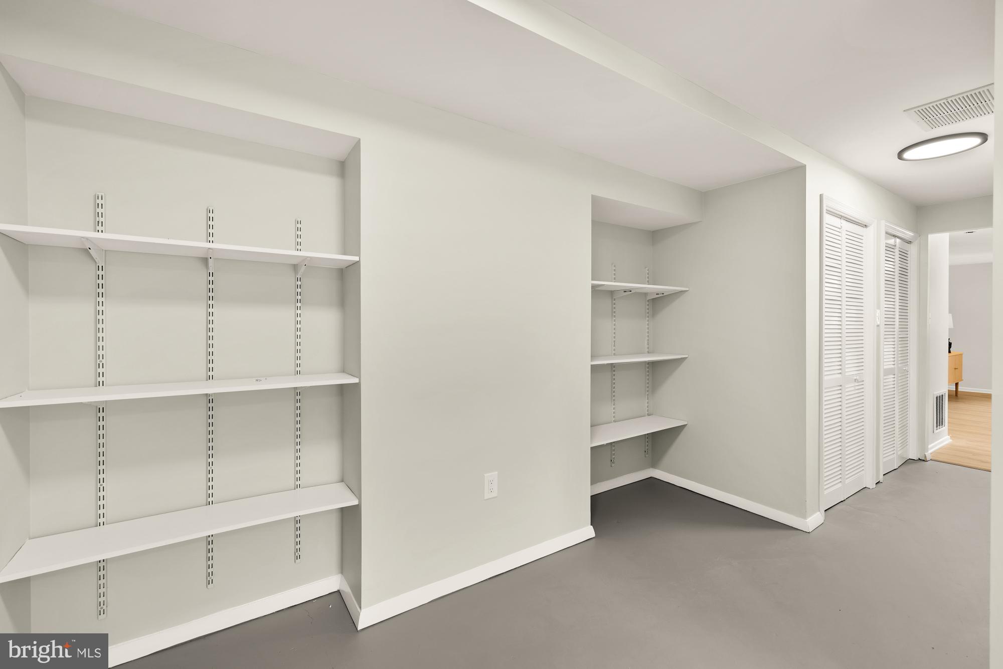 FRANKLIN KNOLLS - Residential