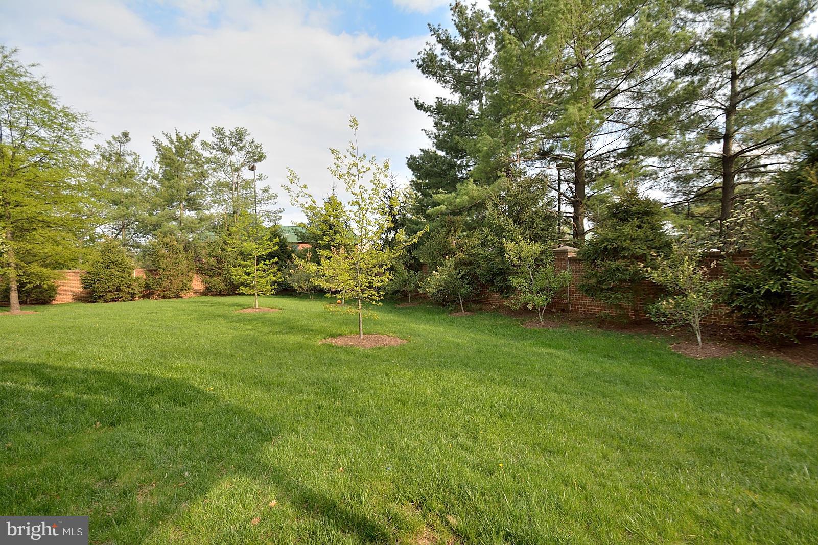 VILLAGE AT HERNDON MILLS - Residential Lease