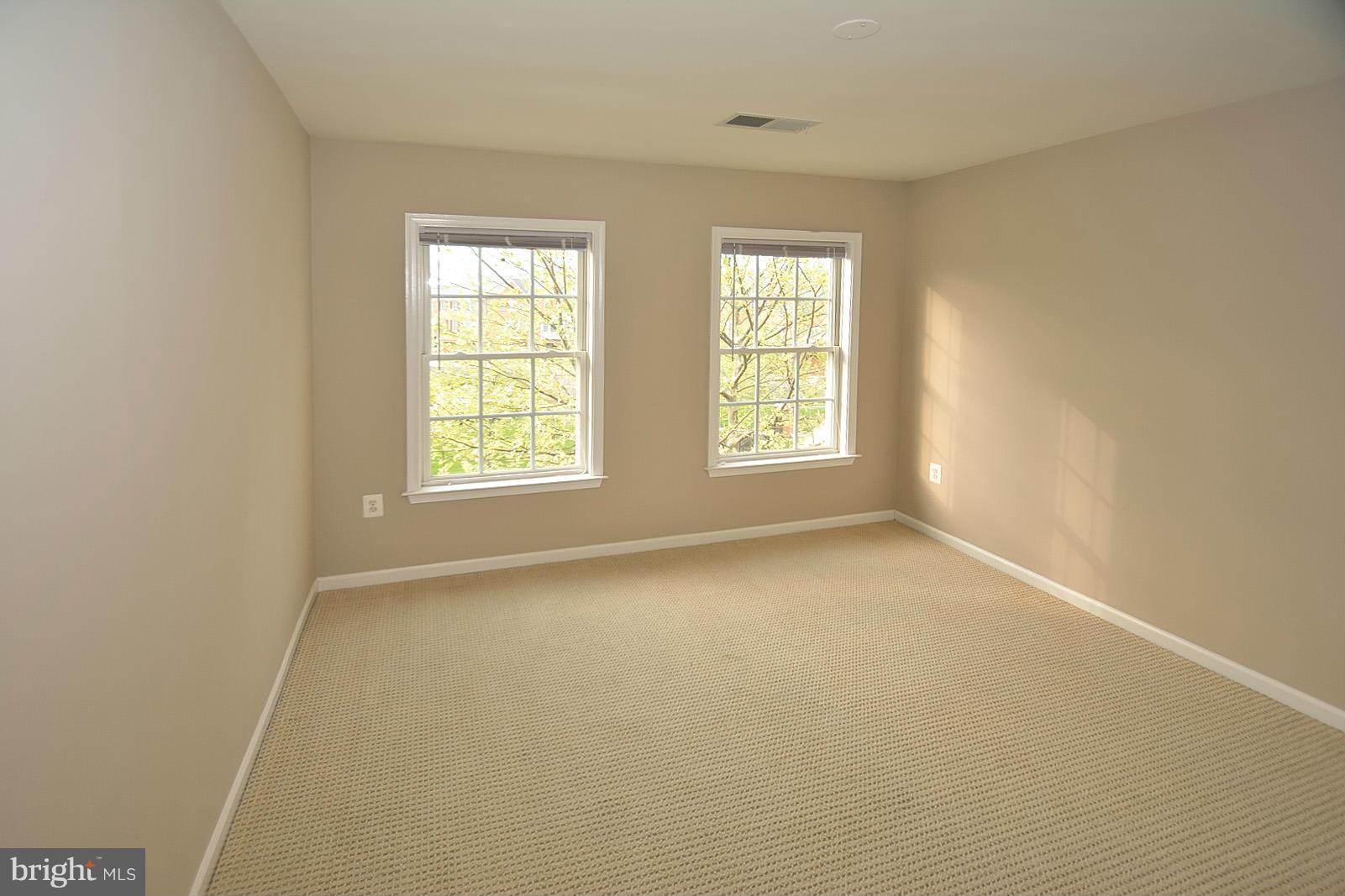 VILLAGE AT HERNDON MILLS - Residential Lease