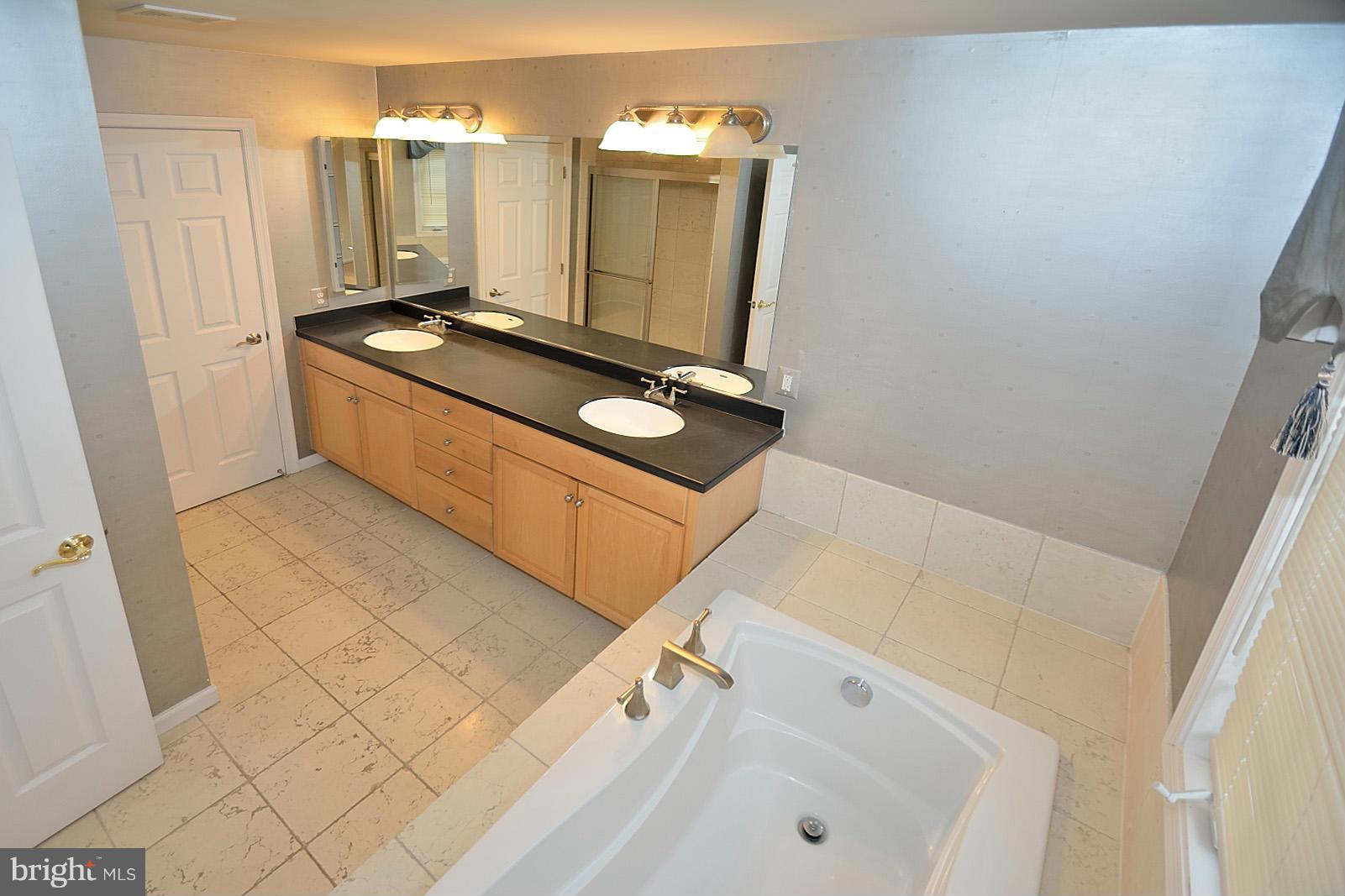 VILLAGE AT HERNDON MILLS - Residential Lease