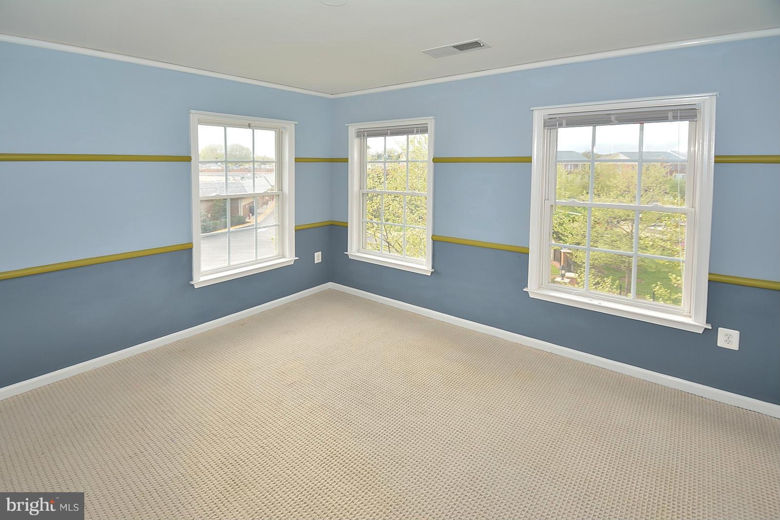 VILLAGE AT HERNDON MILLS - Residential Lease