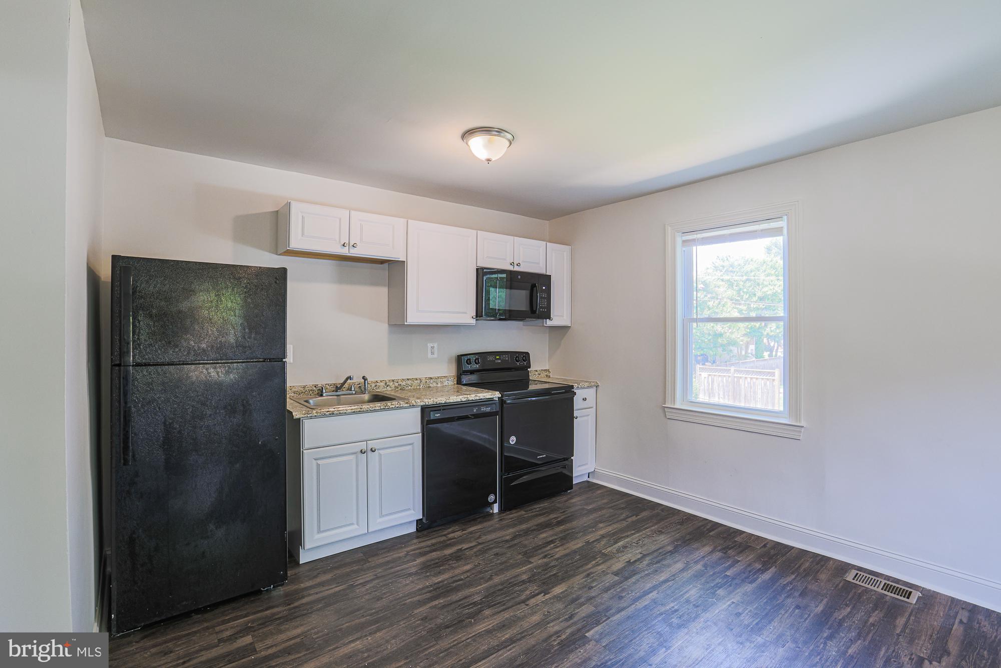 CEDARCROFT HISTORIC DISTRICT - Residential Lease