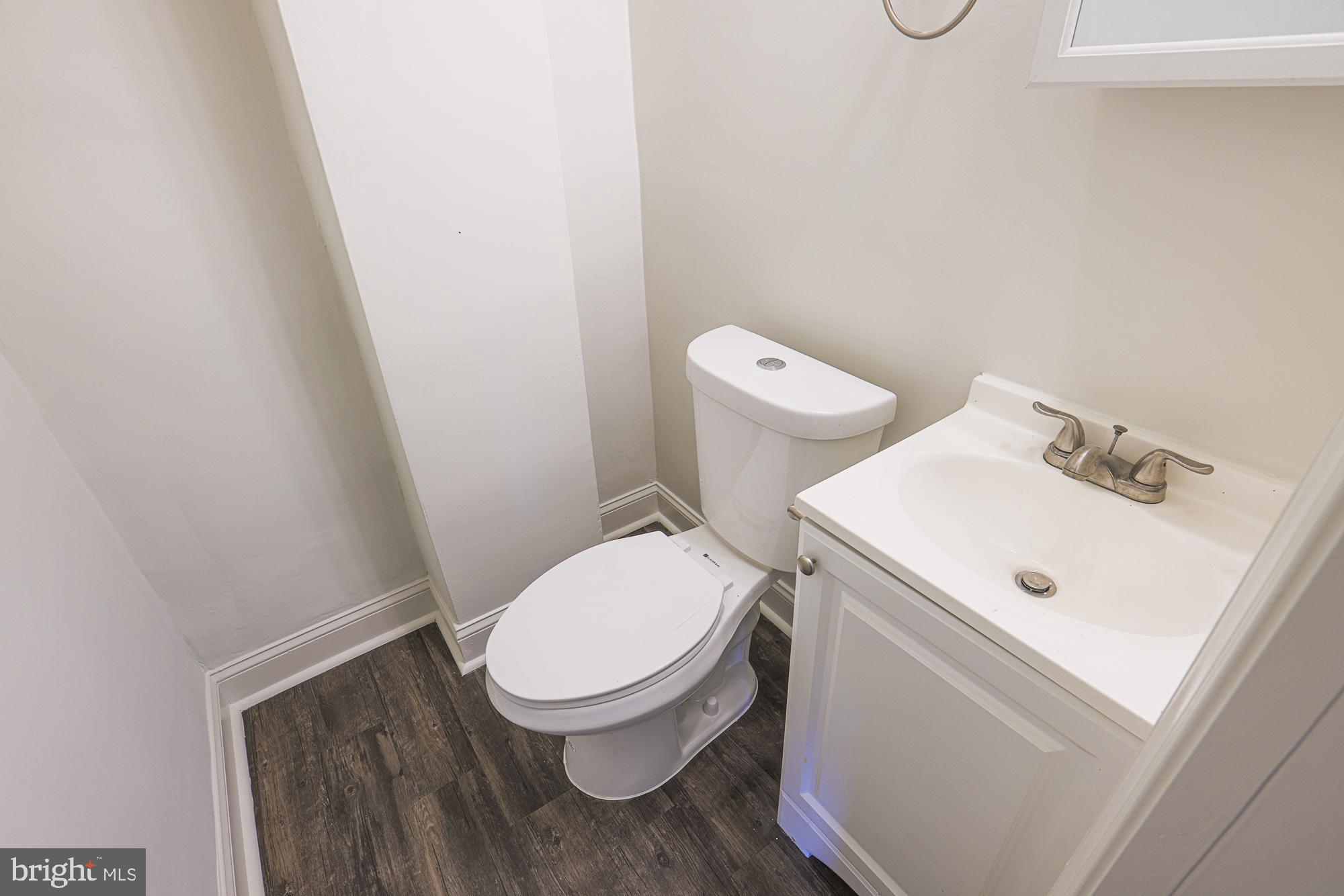 CEDARCROFT HISTORIC DISTRICT - Residential Lease