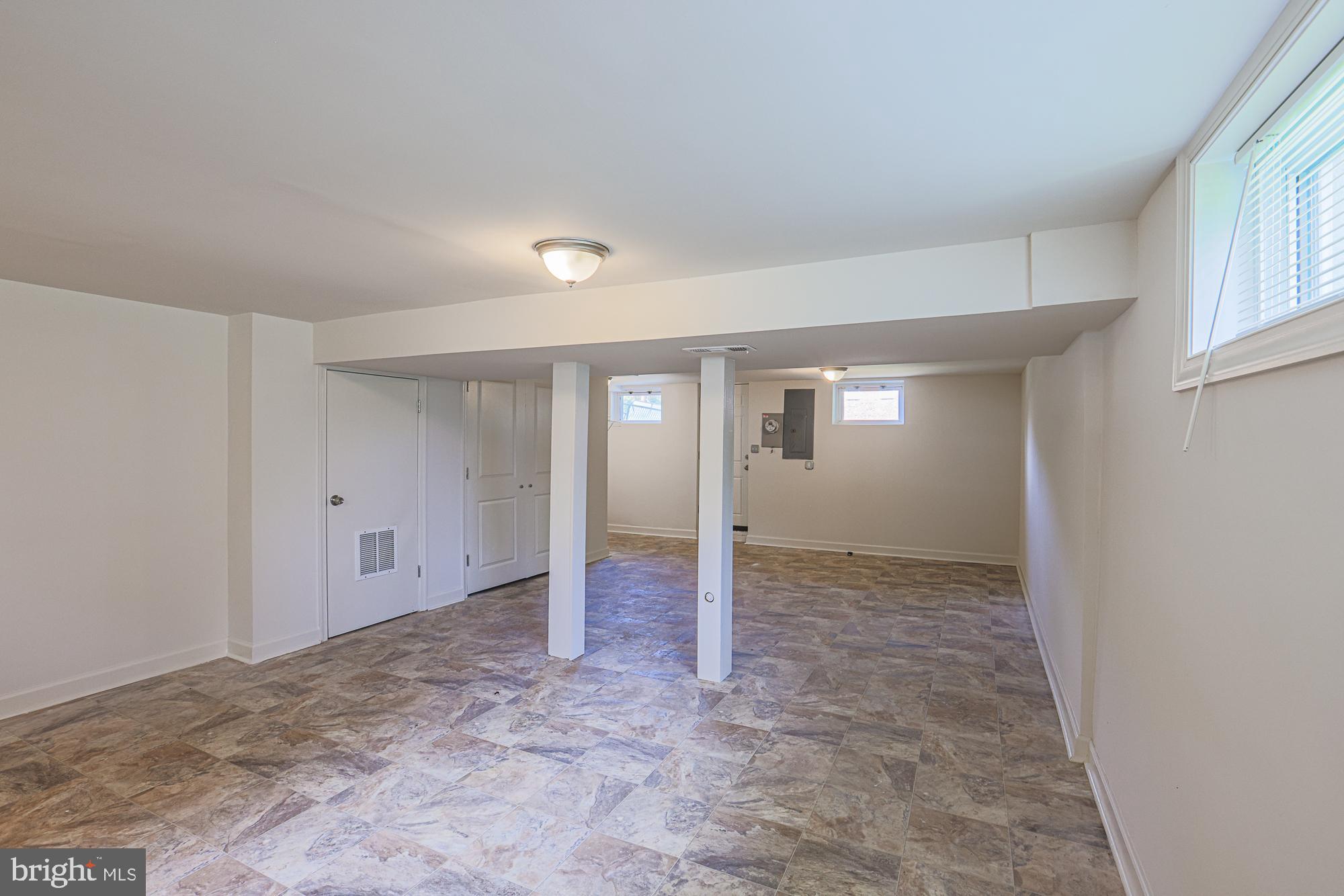 CEDARCROFT HISTORIC DISTRICT - Residential Lease