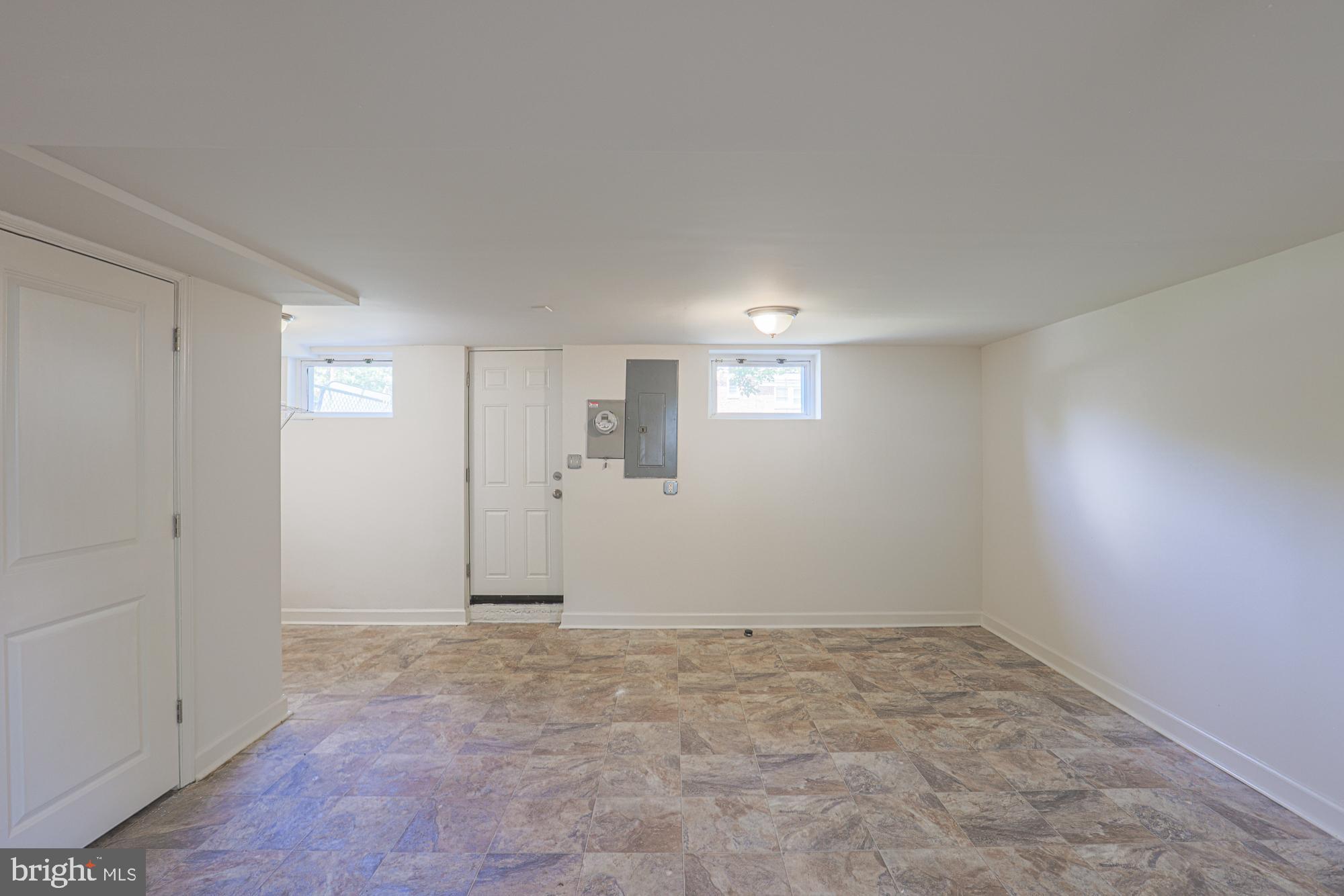 CEDARCROFT HISTORIC DISTRICT - Residential Lease