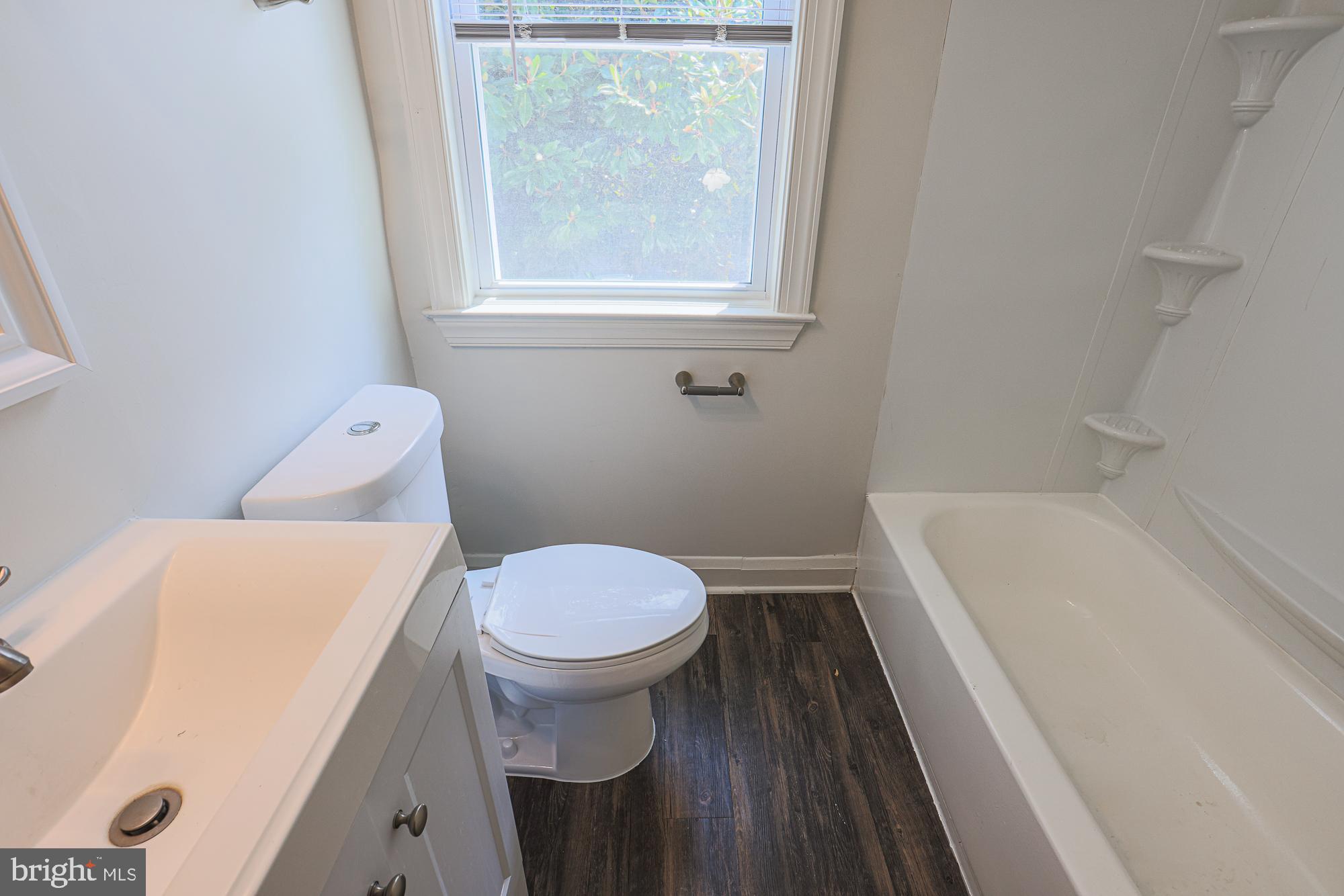 CEDARCROFT HISTORIC DISTRICT - Residential Lease