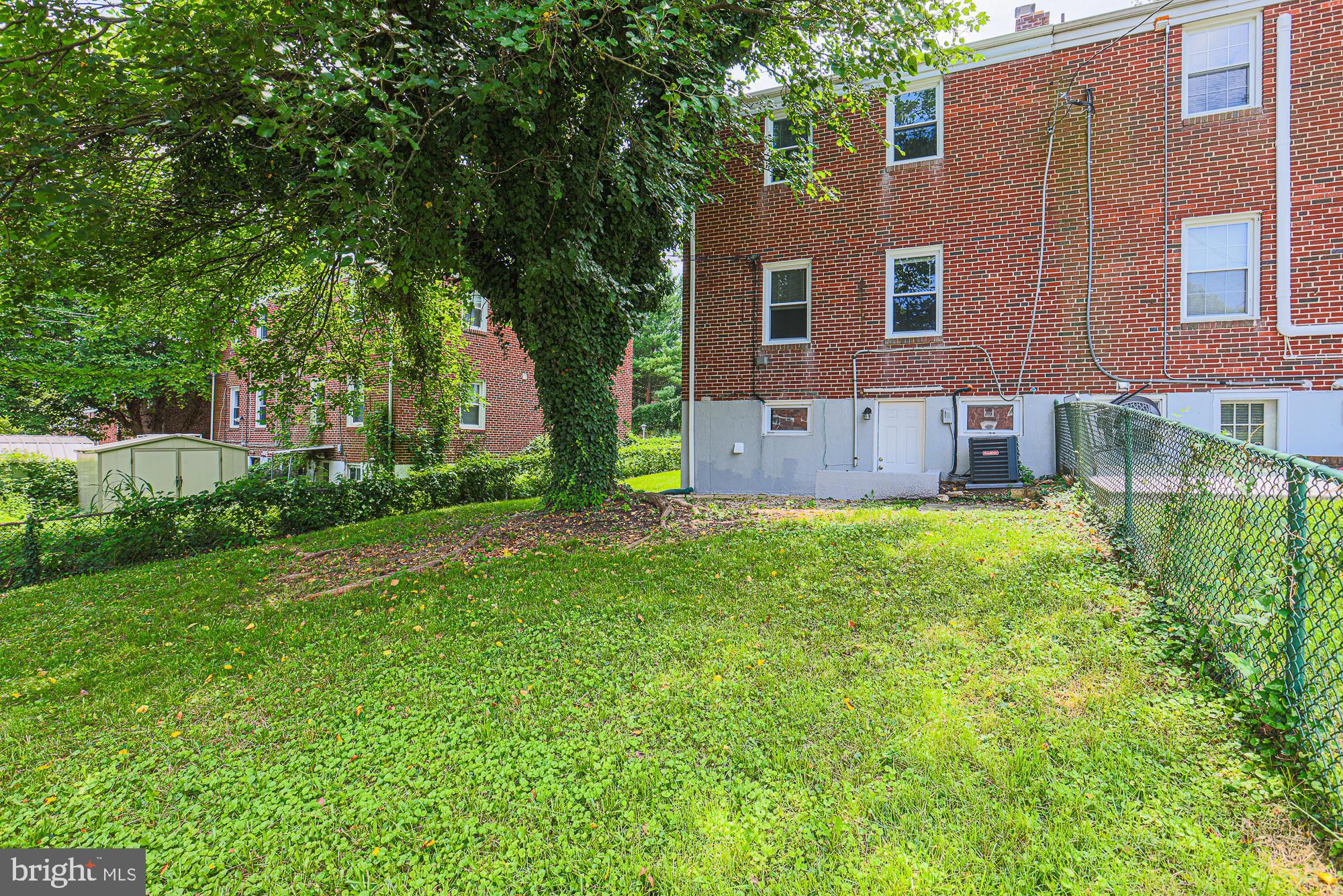 CEDARCROFT HISTORIC DISTRICT - Residential Lease