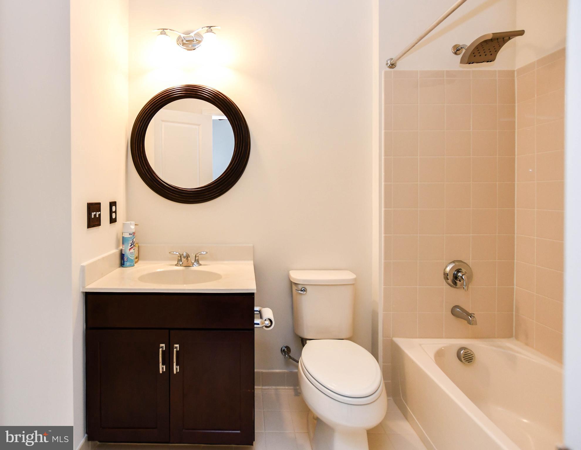 MIKLASZ PROPERTY - Residential