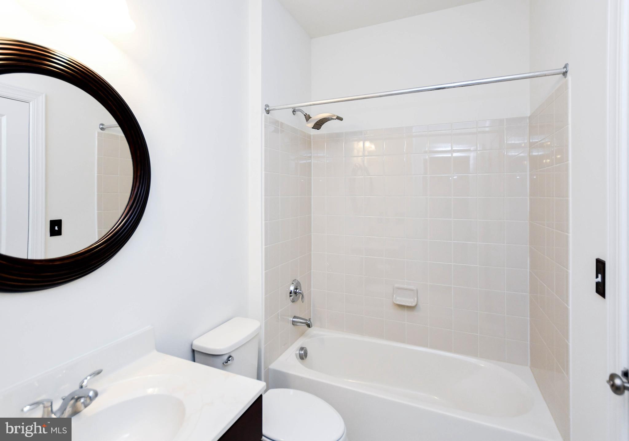 MIKLASZ PROPERTY - Residential