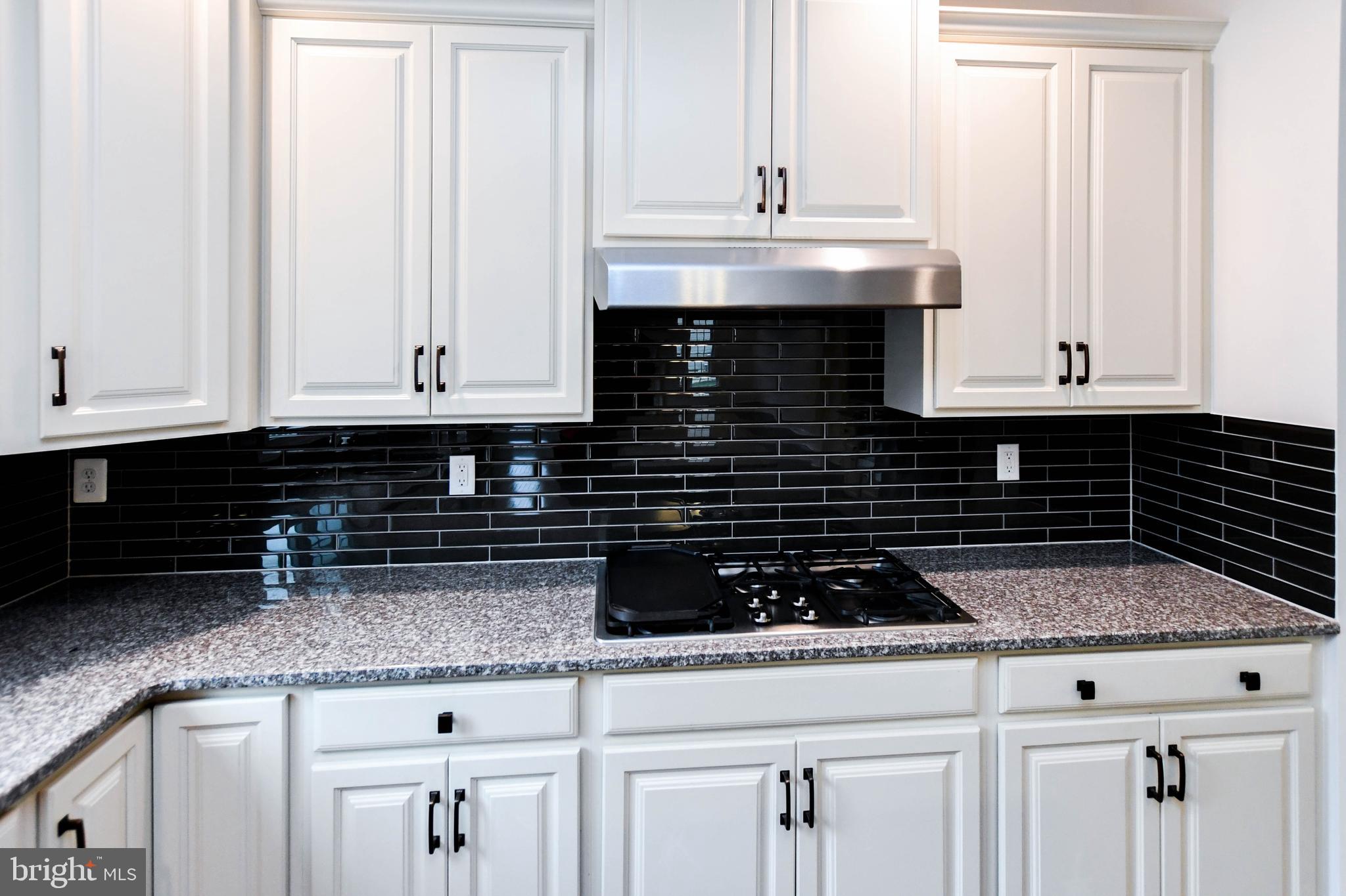 MIKLASZ PROPERTY - Residential