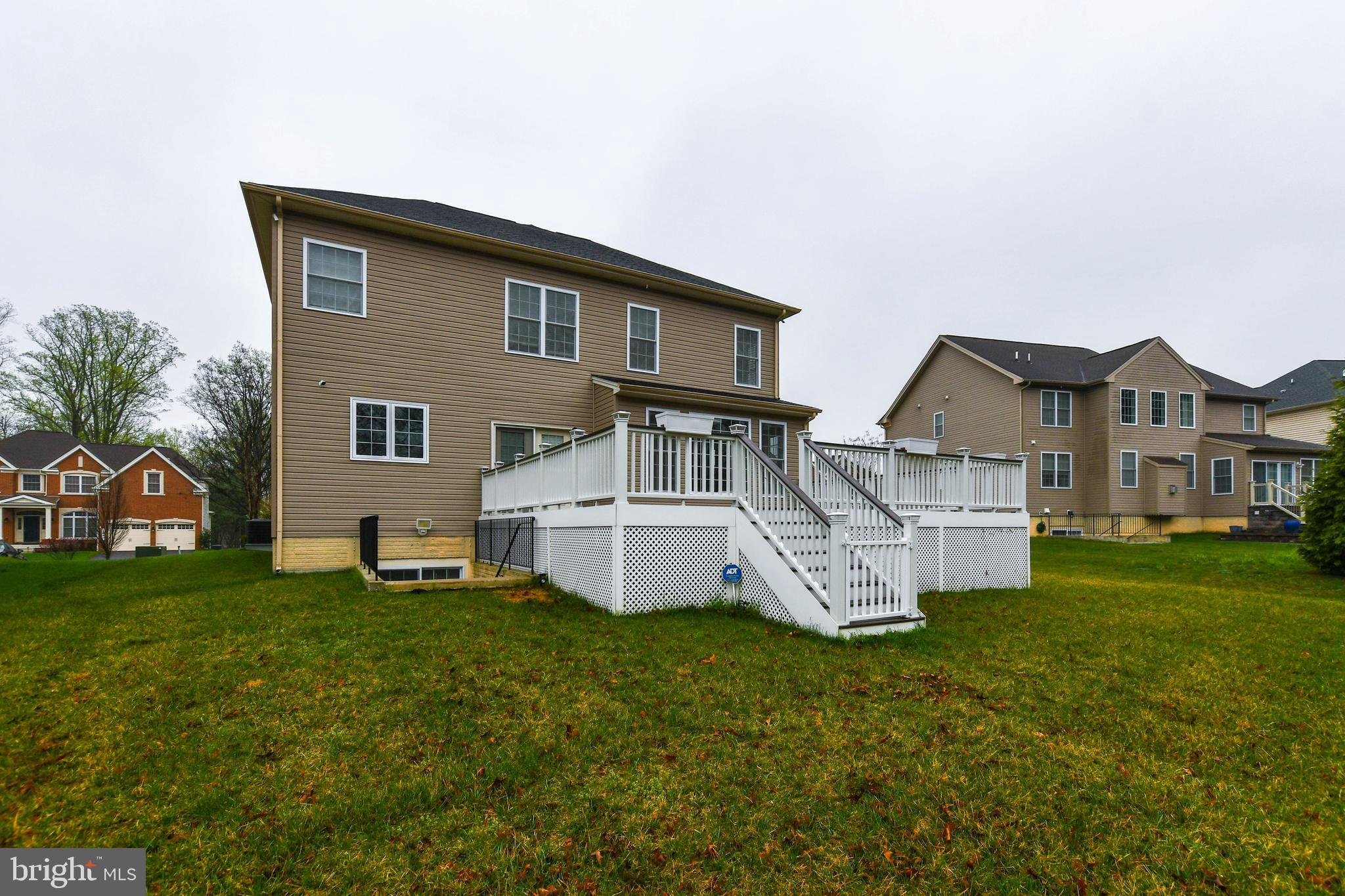 MIKLASZ PROPERTY - Residential