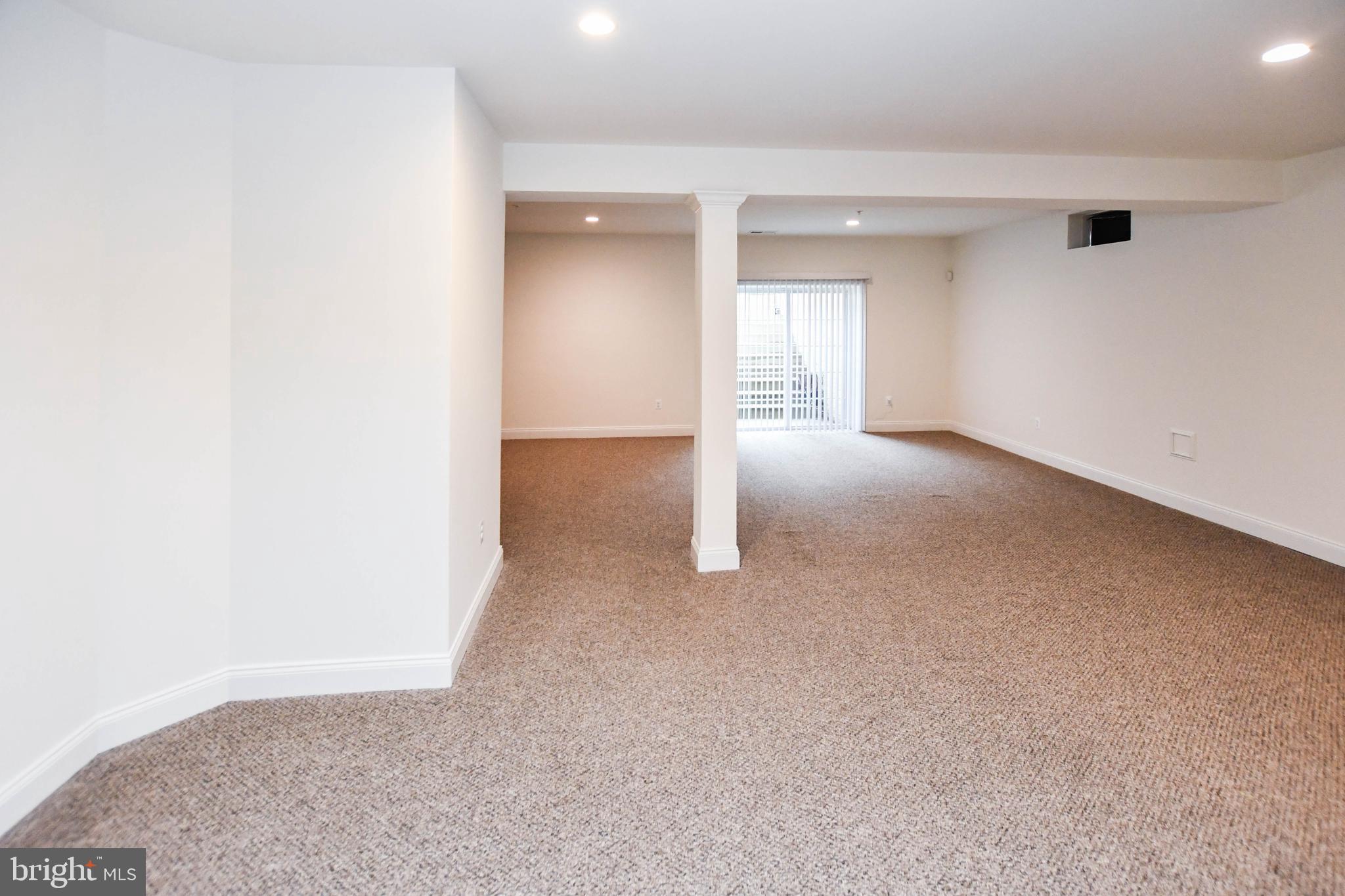 MIKLASZ PROPERTY - Residential