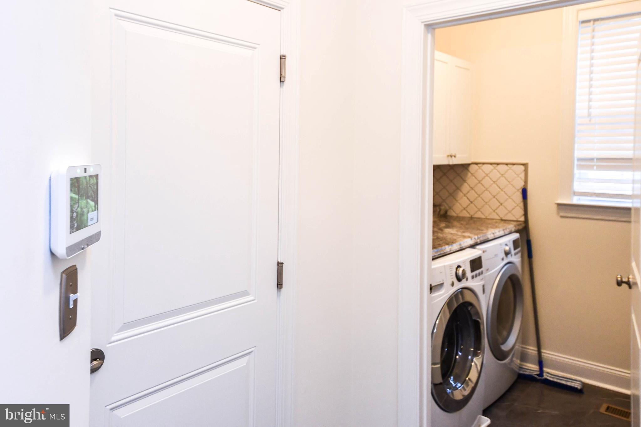 MIKLASZ PROPERTY - Residential