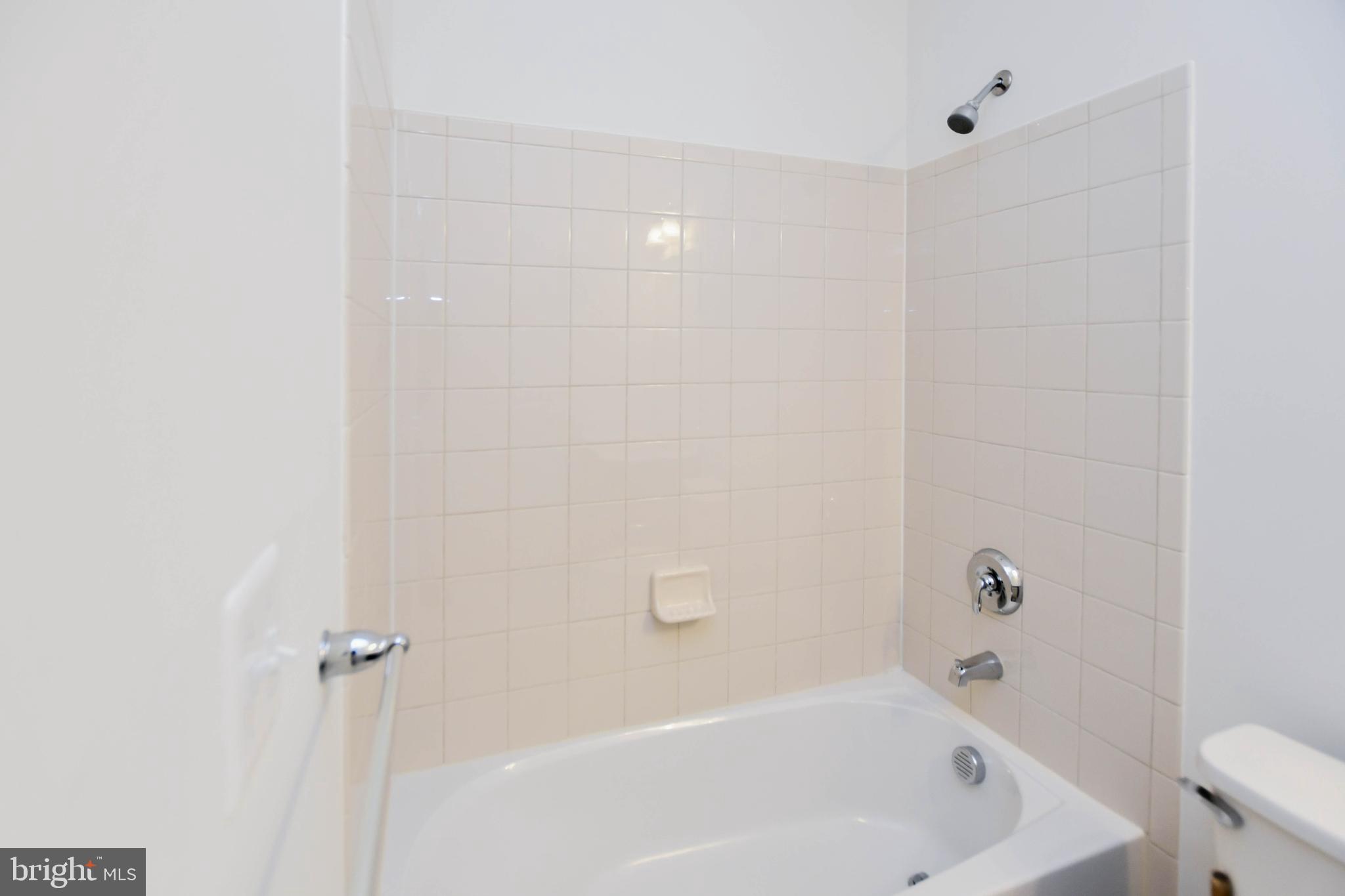 MIKLASZ PROPERTY - Residential