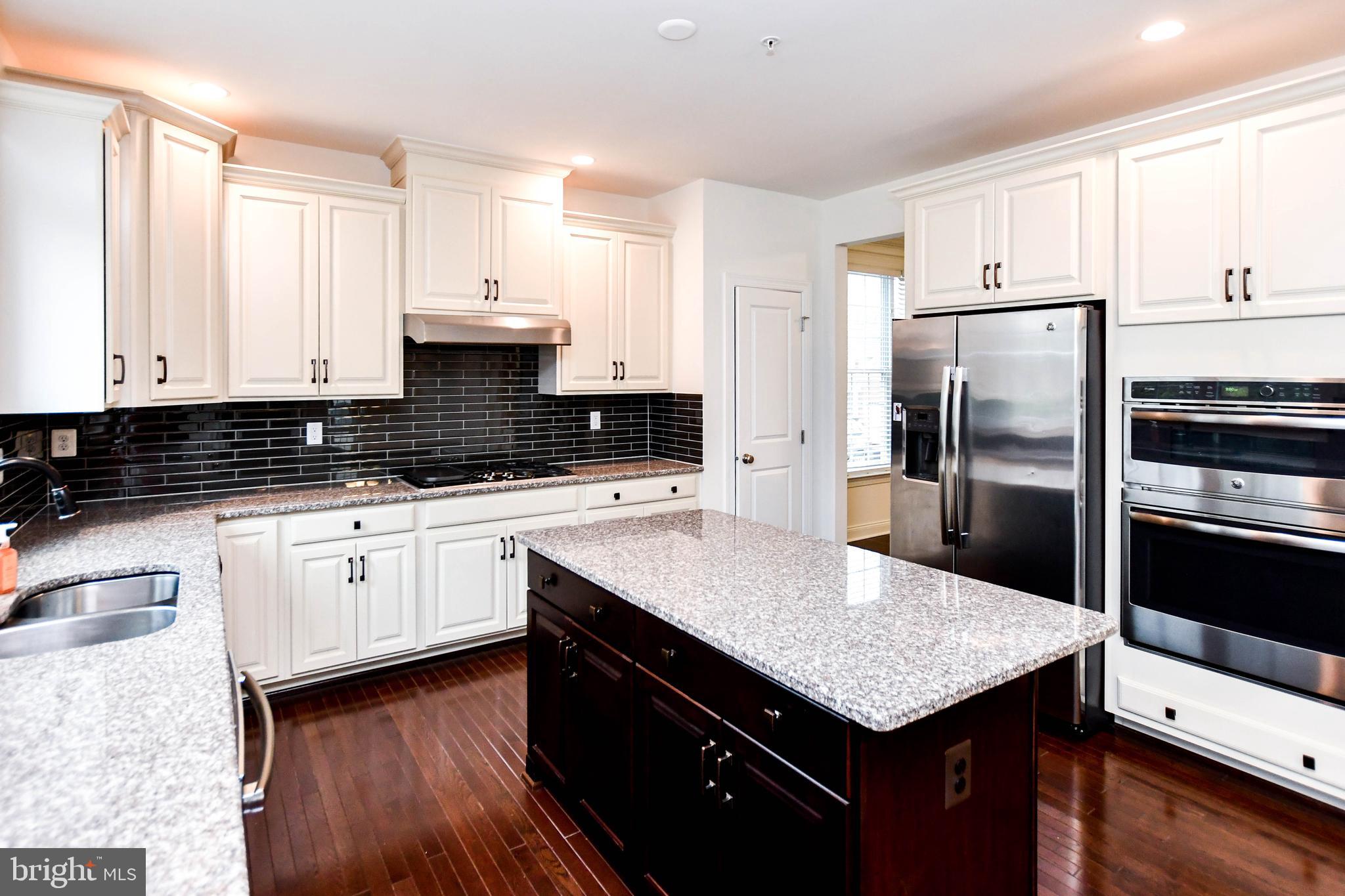 MIKLASZ PROPERTY - Residential