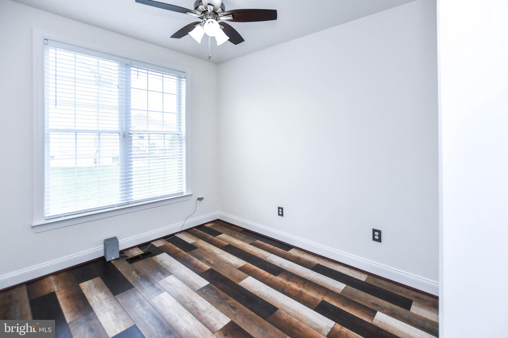 MIKLASZ PROPERTY - Residential