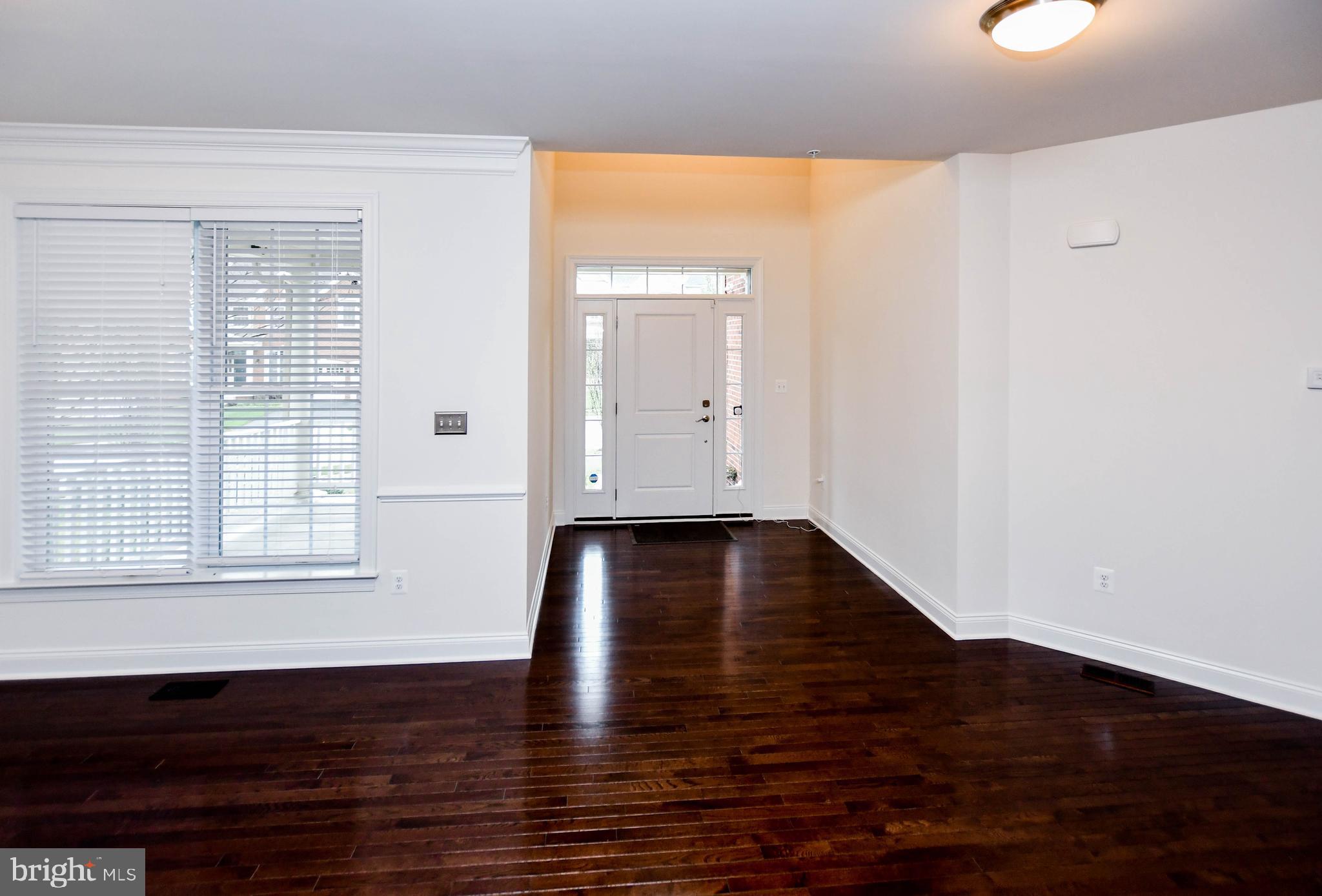 MIKLASZ PROPERTY - Residential