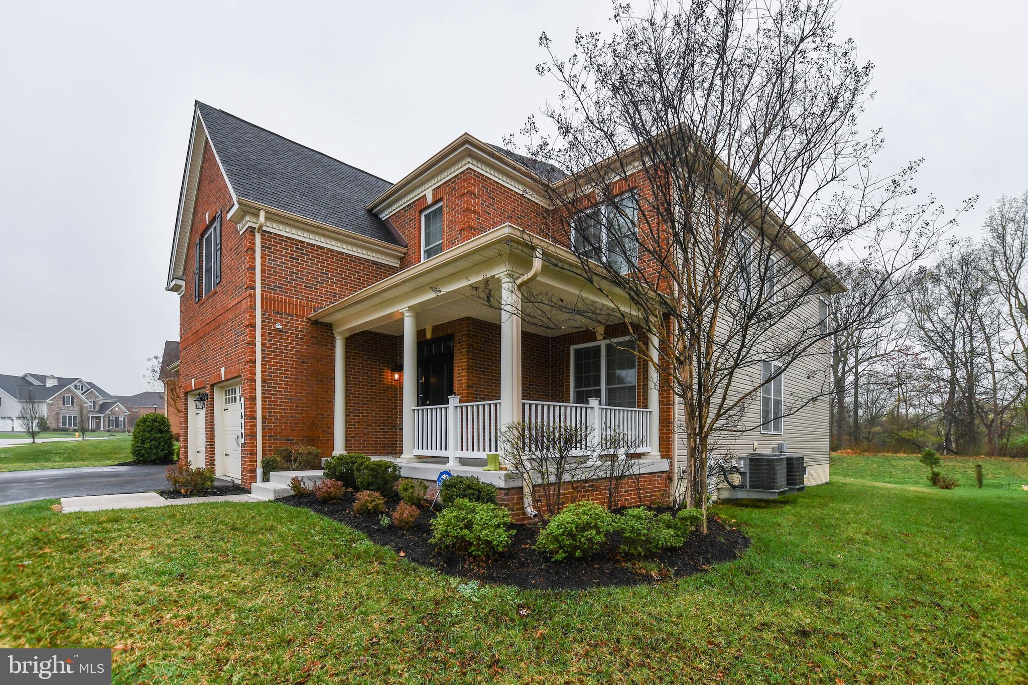 MIKLASZ PROPERTY - Residential