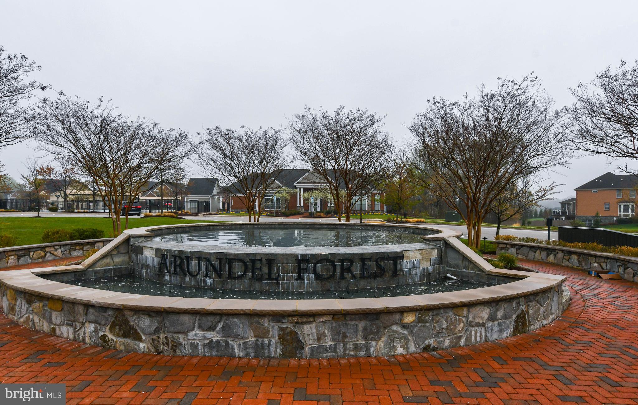 MIKLASZ PROPERTY - Residential