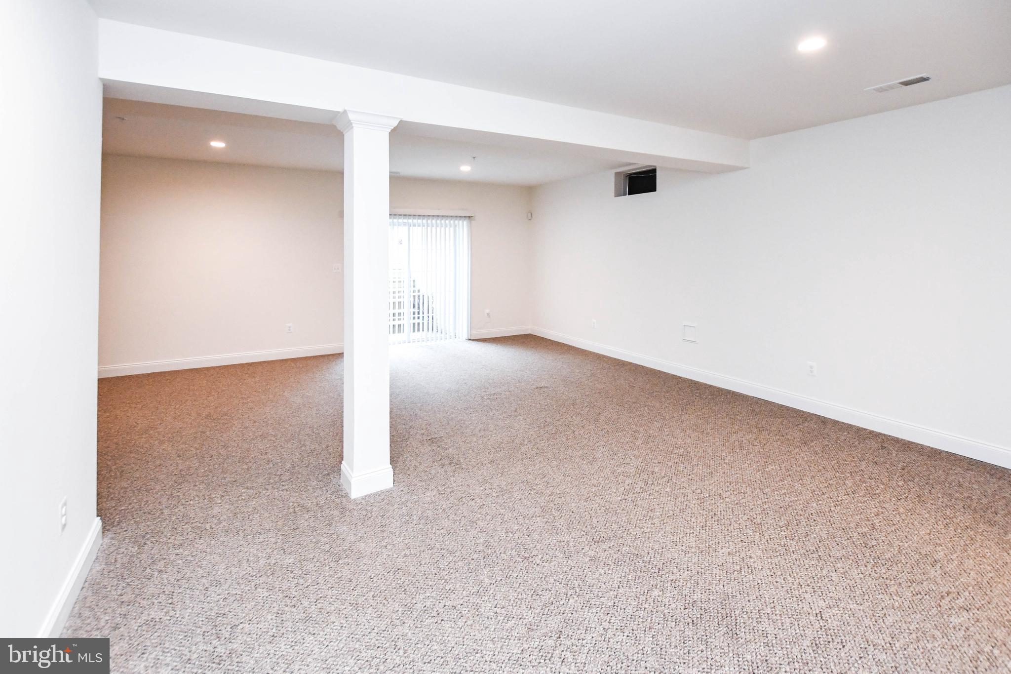 MIKLASZ PROPERTY - Residential