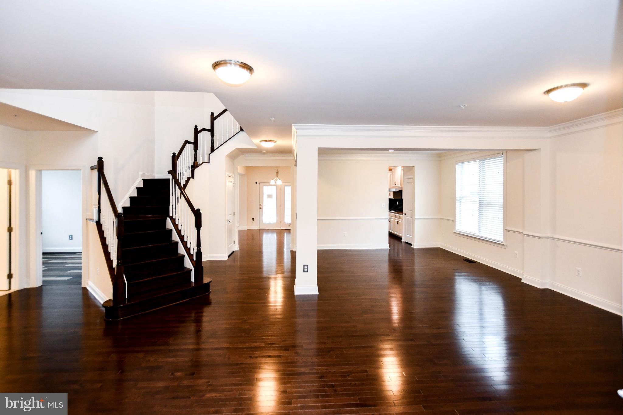 MIKLASZ PROPERTY - Residential