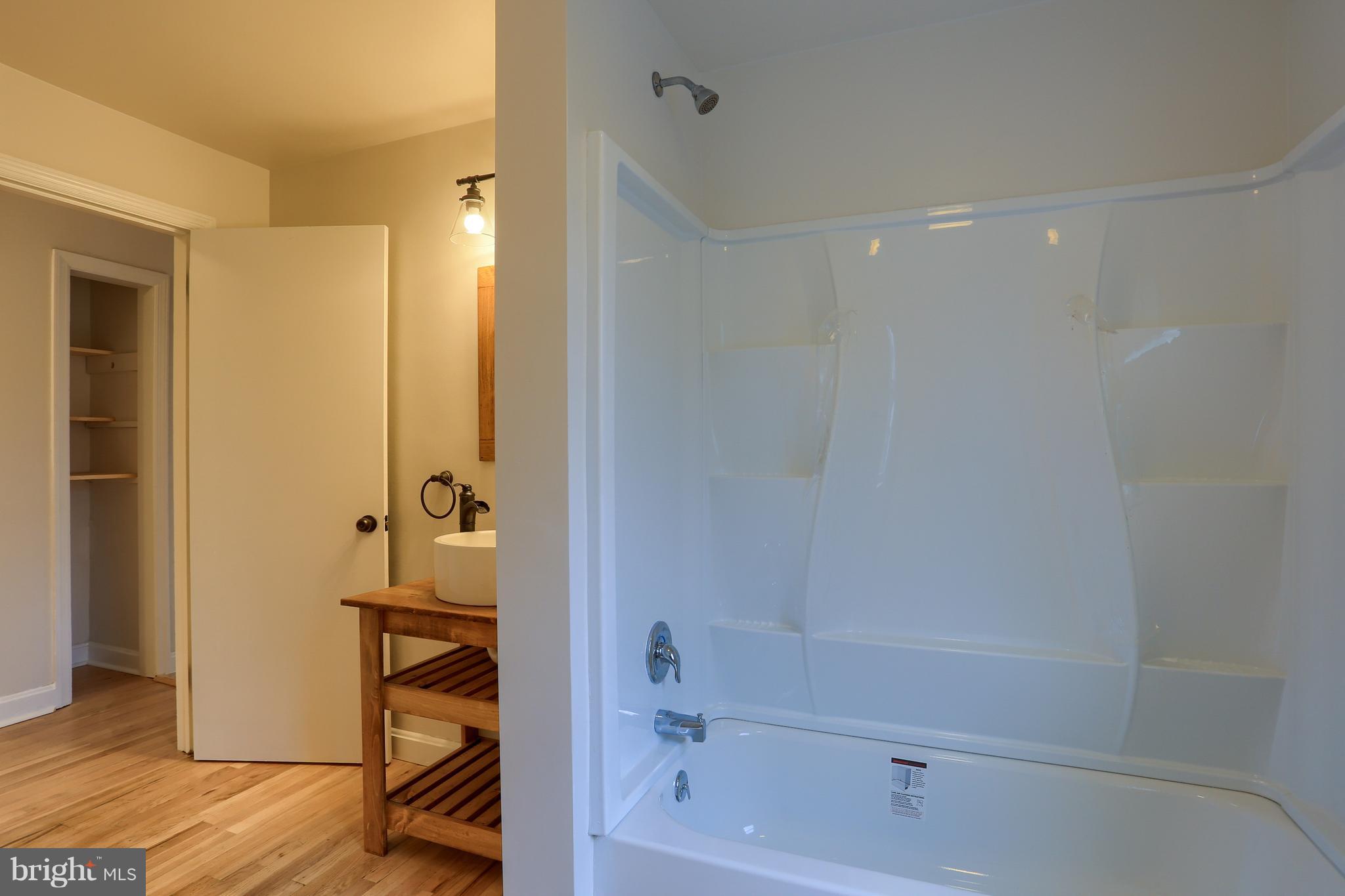 GRANDVIEW HEIGHTS - Residential